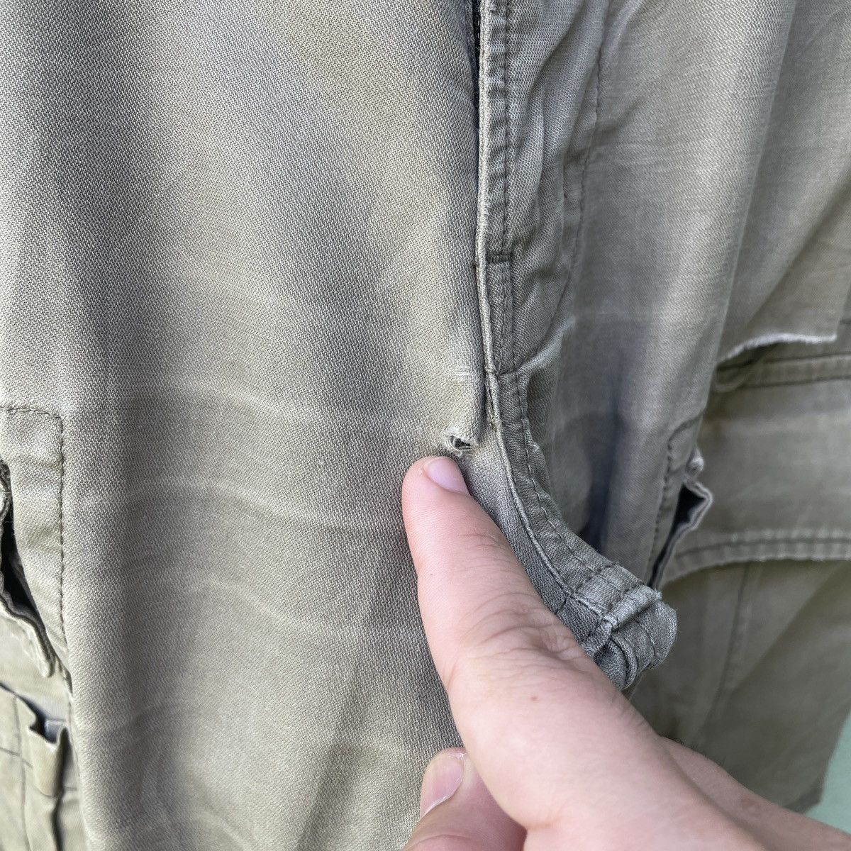 Japanese Brand Vintage PURPLE AND YELLOW Distressed 9 Pocket Cargo Pants Size US 32 / EU 48 - 7 Thumbnail