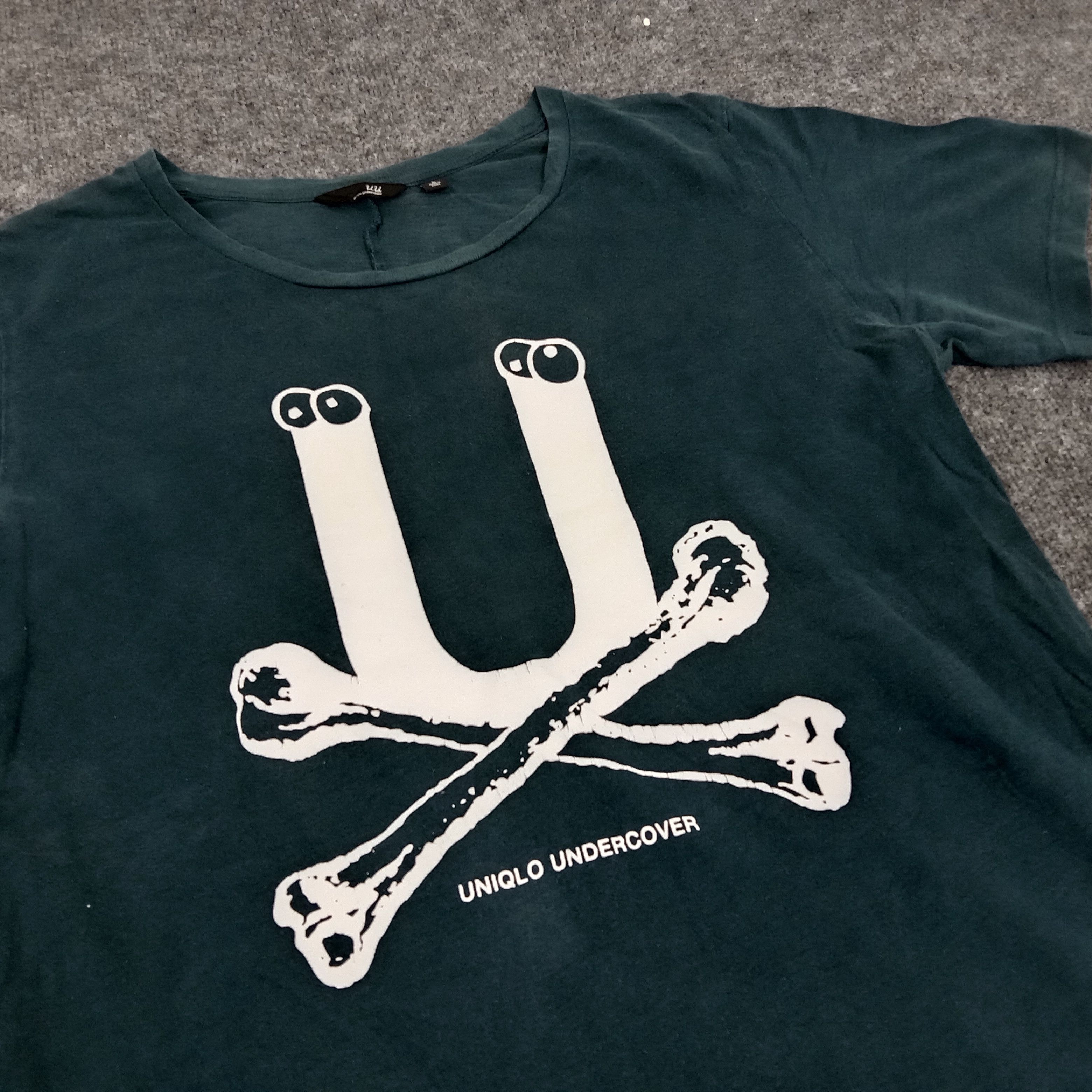 Japanese Brand × Undercover × Vintage Uniqlo Undercover Japanese Brand Tshirt Size US M / EU 48-50 / 2 - 2 Thumbnail