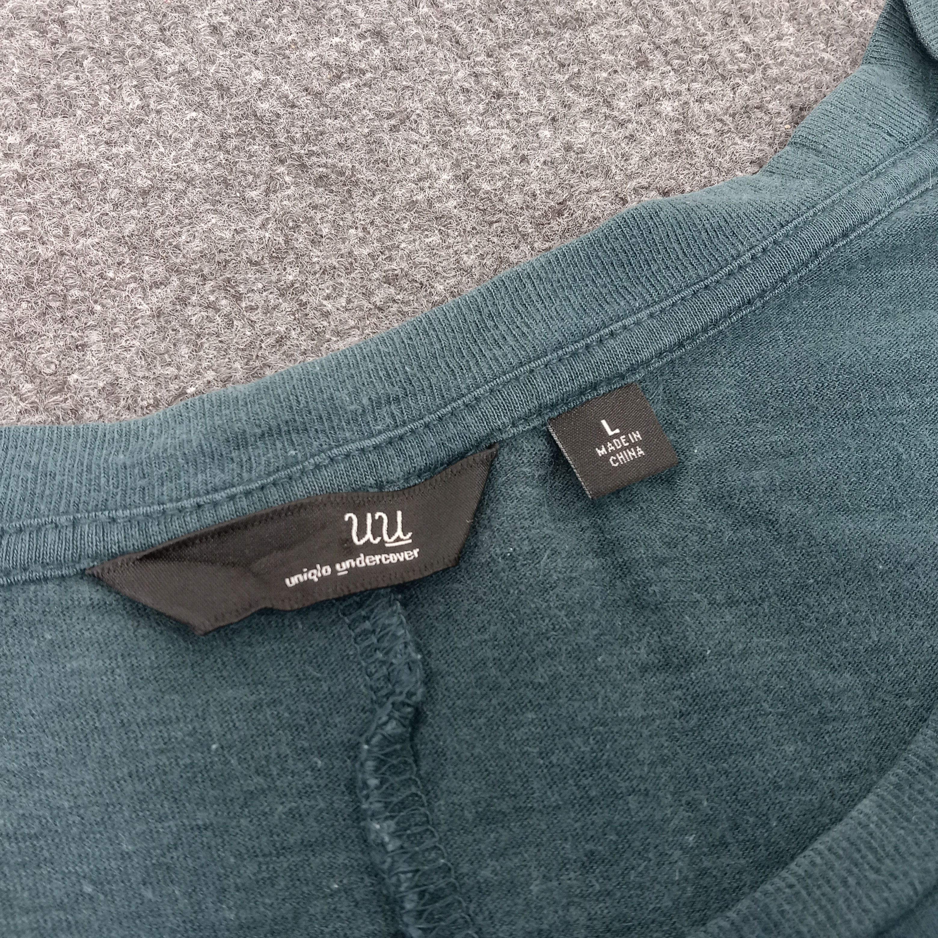 Japanese Brand × Undercover × Vintage Uniqlo Undercover Japanese Brand Tshirt Size US M / EU 48-50 / 2 - 5 Thumbnail