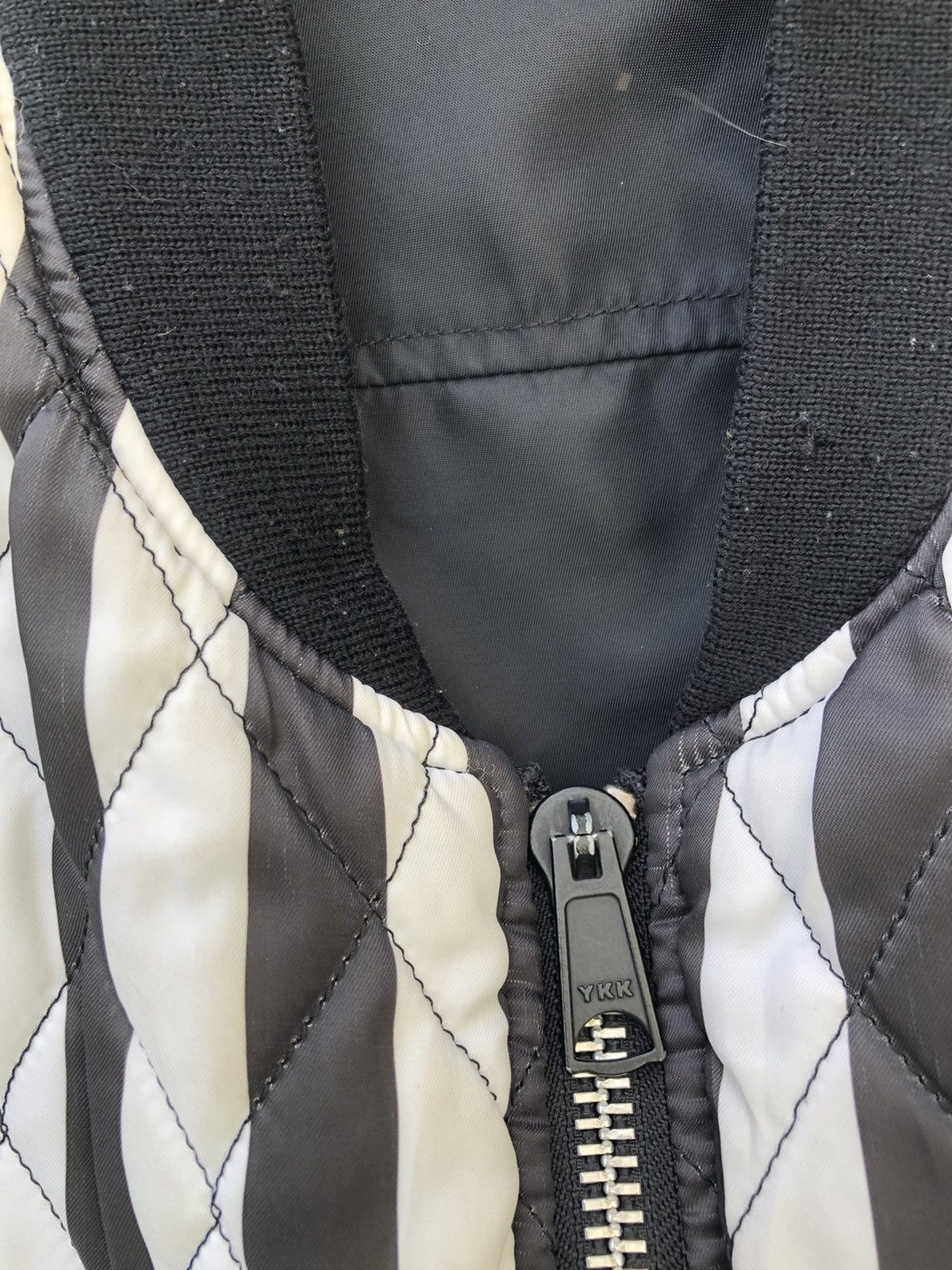 Edwin Vintage Edwin Japan Reversible Oversized Psychedelic Bomber Size US L / EU 52-54 / 3 - 6 Thumbnail