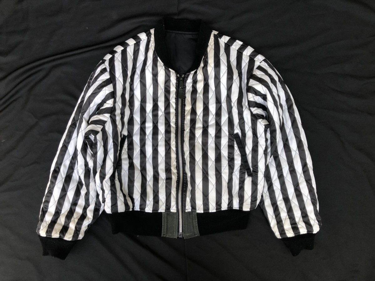 Edwin Vintage Edwin Japan Reversible Oversized Psychedelic Bomber Size US L / EU 52-54 / 3 - 1 Thumbnail