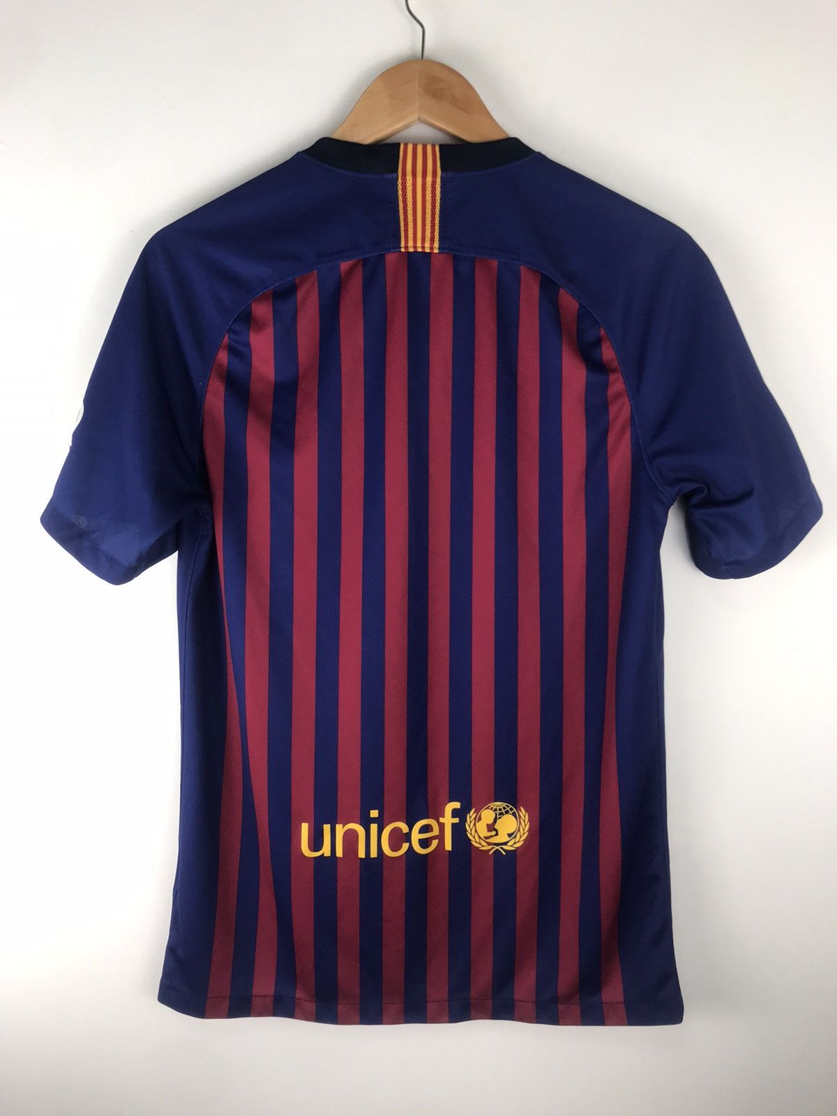Nike BARCELONA 2018/19 HOME SHIRT FOOTBALL NIKE 894430-456,S Size US S / EU 44-46 / 1 - 2 Thumbnail