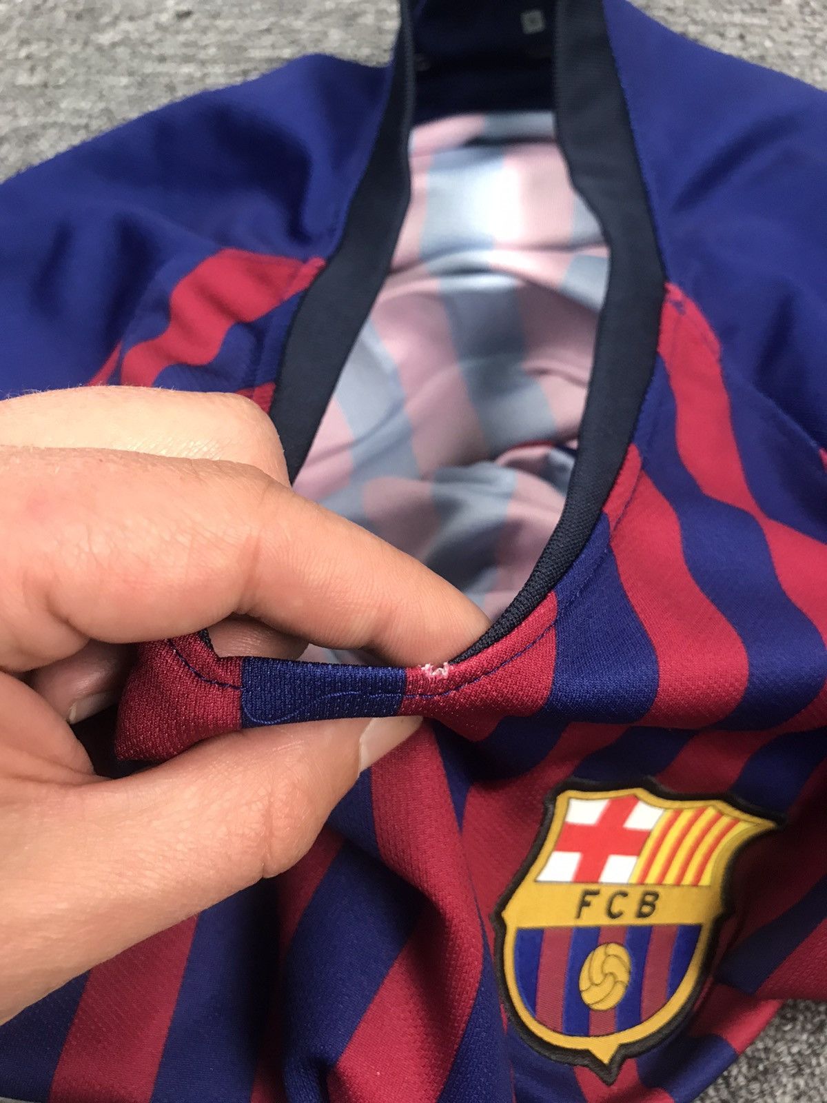 Nike BARCELONA 2018/19 HOME SHIRT FOOTBALL NIKE 894430-456,S Size US S / EU 44-46 / 1 - 9 Thumbnail