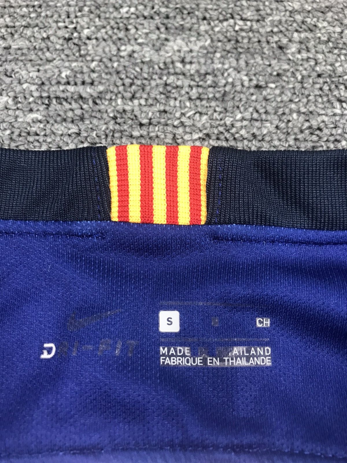 Nike BARCELONA 2018/19 HOME SHIRT FOOTBALL NIKE 894430-456,S Size US S / EU 44-46 / 1 - 11 Thumbnail