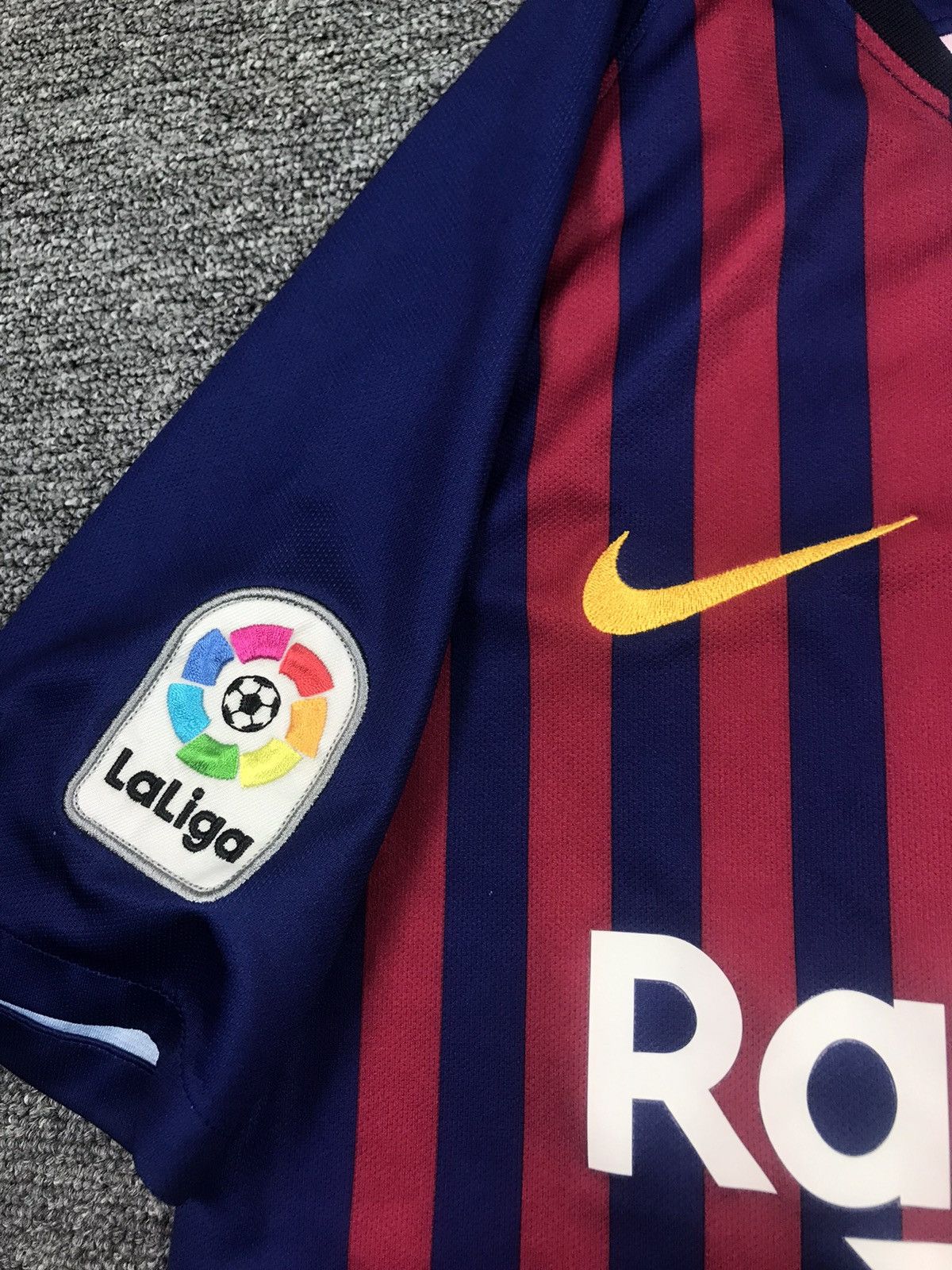 Nike BARCELONA 2018/19 HOME SHIRT FOOTBALL NIKE 894430-456,S Size US S / EU 44-46 / 1 - 6 Thumbnail
