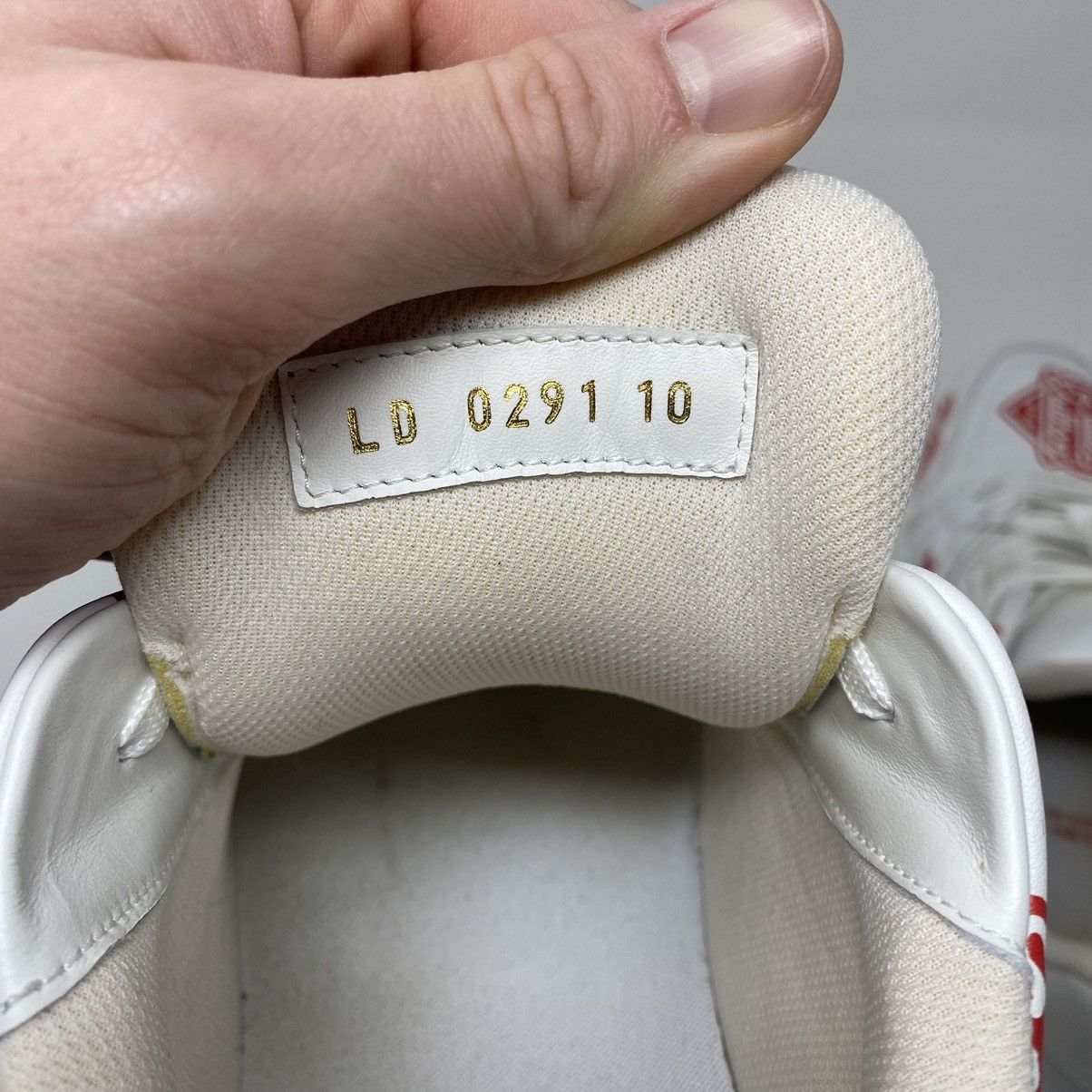 Louis Vuitton LOUIS VUITTON x Nigo White ‘Heart’ Trainers Size LV10 Size US 11.5 / EU 44-45 - 8 Thumbnail