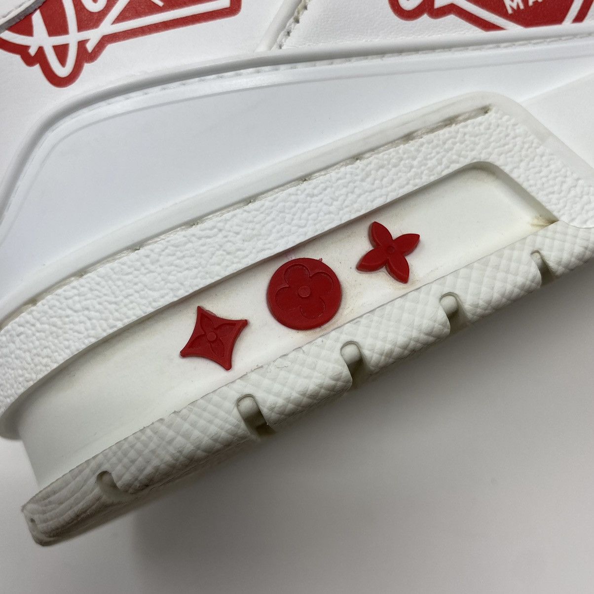 Louis Vuitton LOUIS VUITTON x Nigo White ‘Heart’ Trainers Size LV10 Size US 11.5 / EU 44-45 - 5 Thumbnail