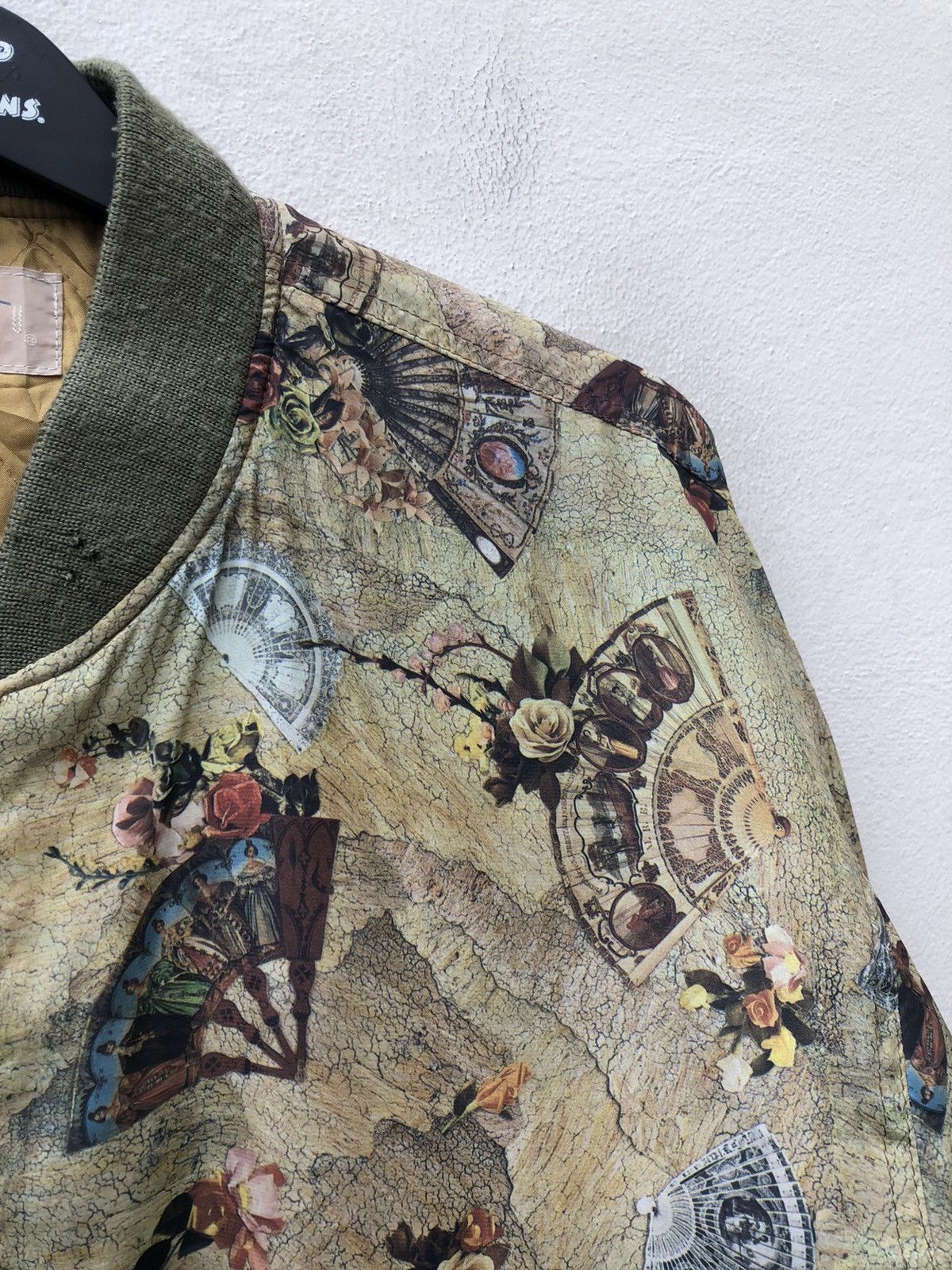 Vintage Vintage Japan Brand Men’s Gumu Full Printed Bomber Jacket Size US M / EU 48-50 / 2 - 12 Thumbnail