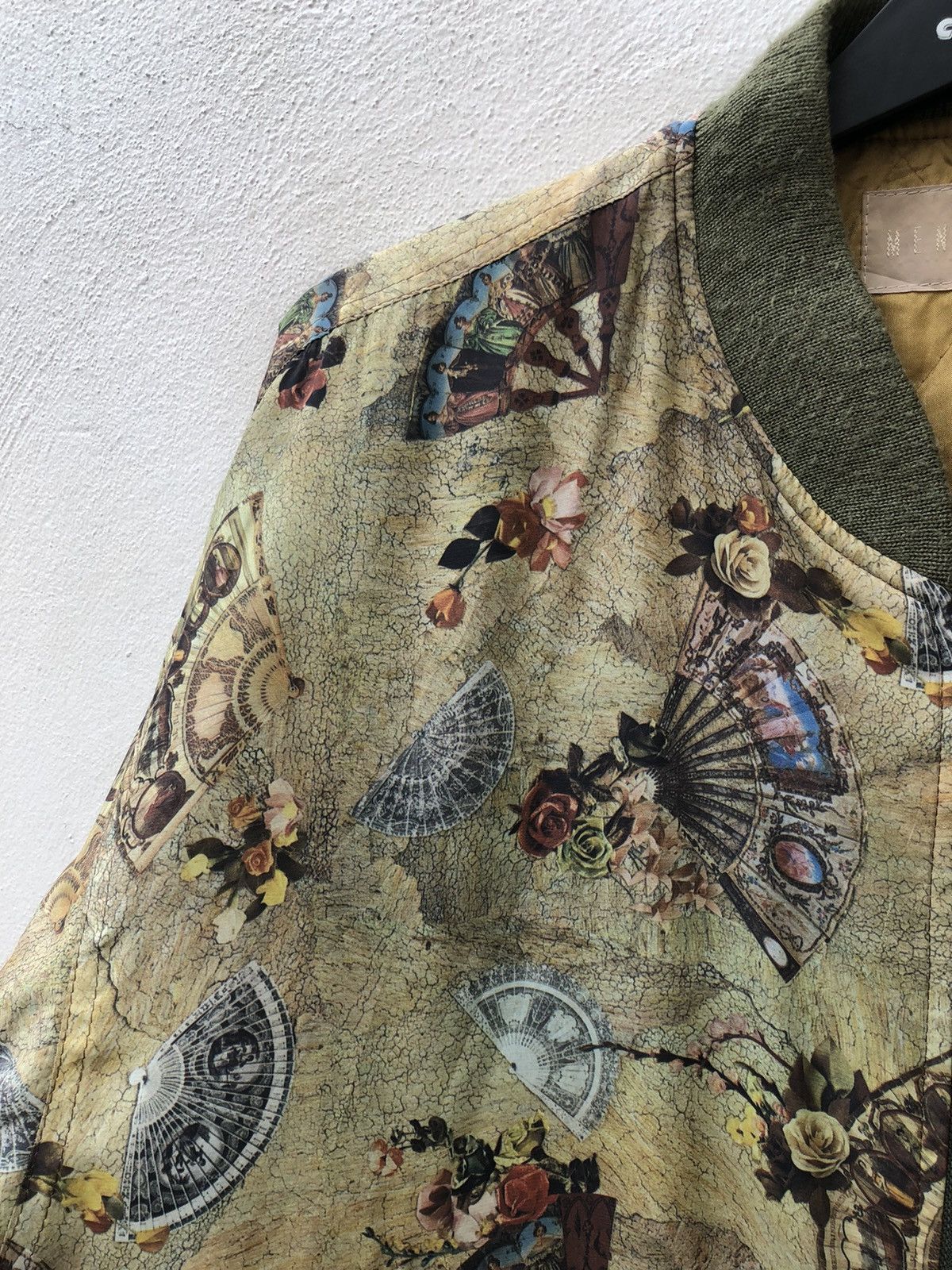 Vintage Vintage Japan Brand Men’s Gumu Full Printed Bomber Jacket Size US M / EU 48-50 / 2 - 13 Thumbnail