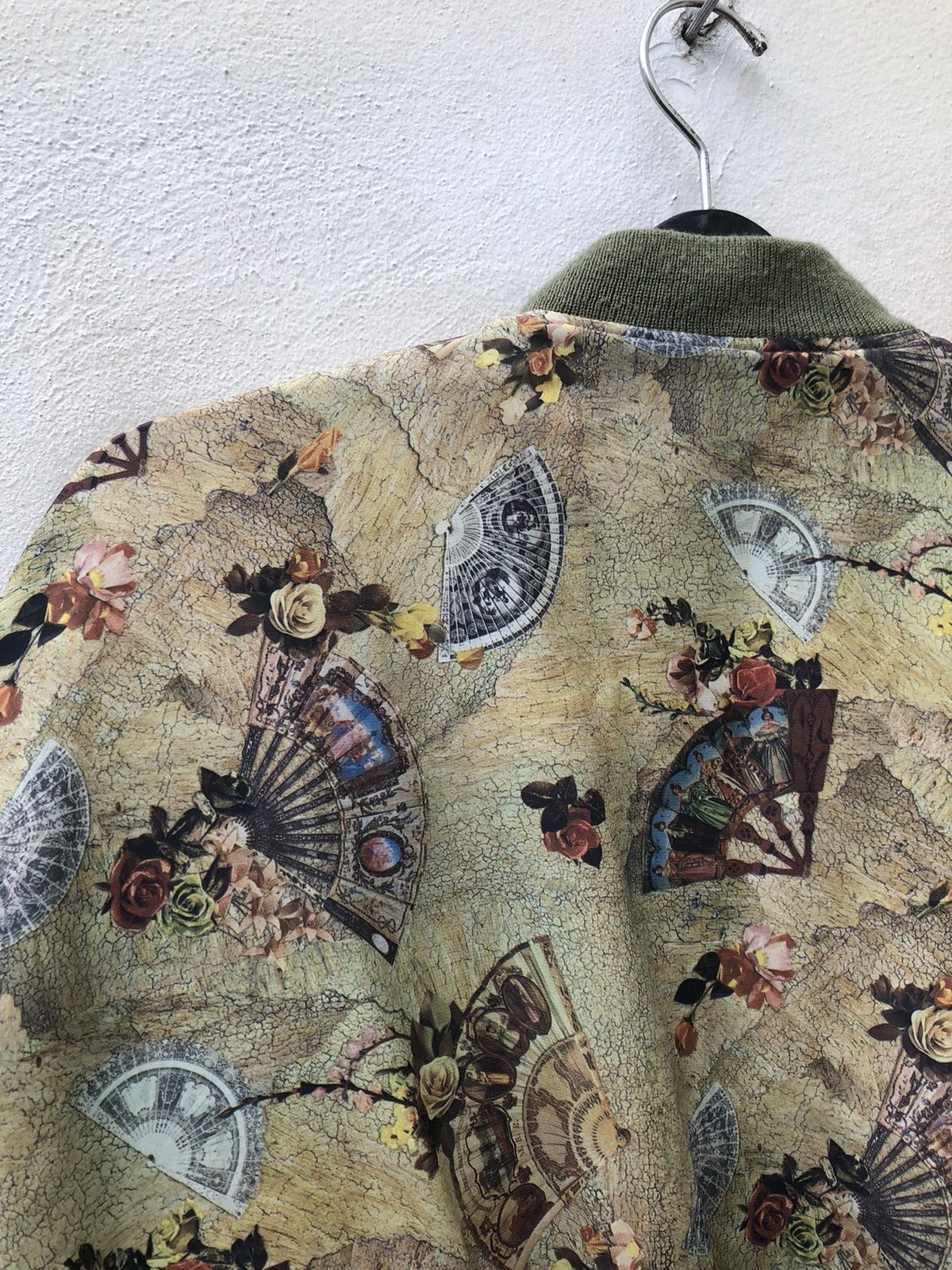 Vintage Vintage Japan Brand Men’s Gumu Full Printed Bomber Jacket Size US M / EU 48-50 / 2 - 19 Thumbnail
