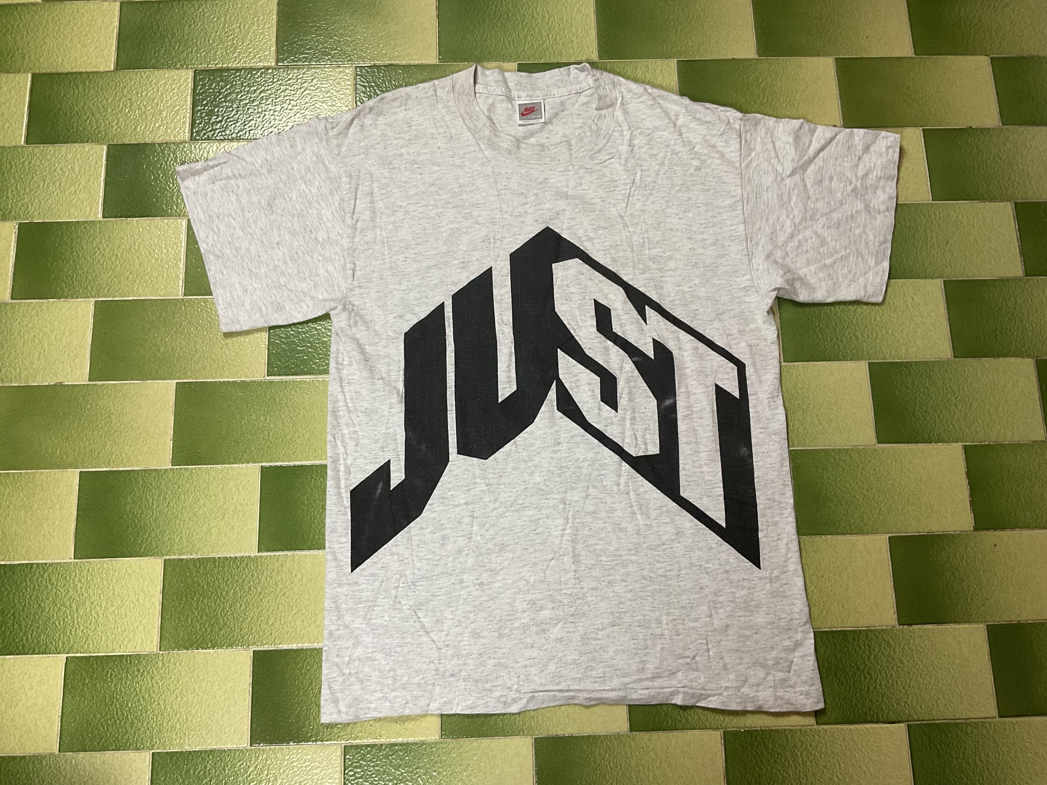 Nike Vintage 90s Nike Air Just Do It Big Print T-Shirt Size US L / EU 52-54 / 3 - 1 Thumbnail