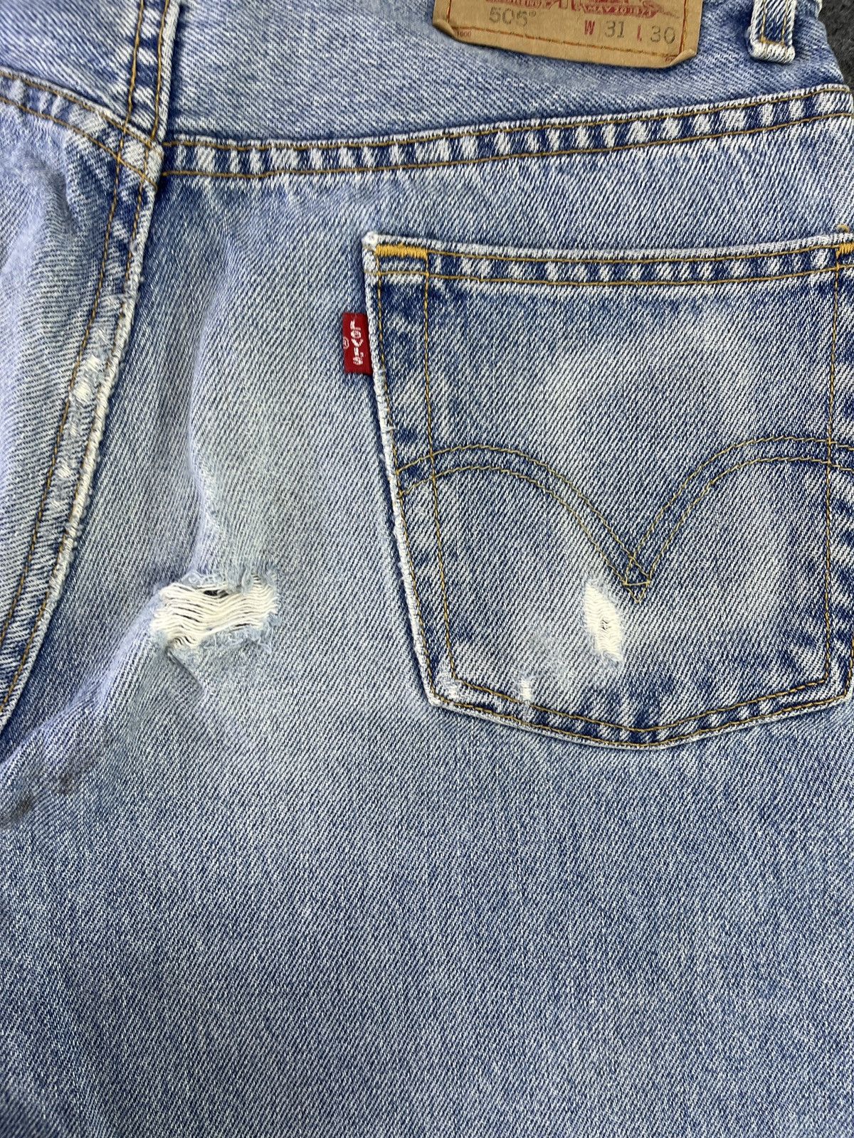 Levi's Vintage Levis 505 Distressed Jeans - J895 Size US 31 - 11 Thumbnail