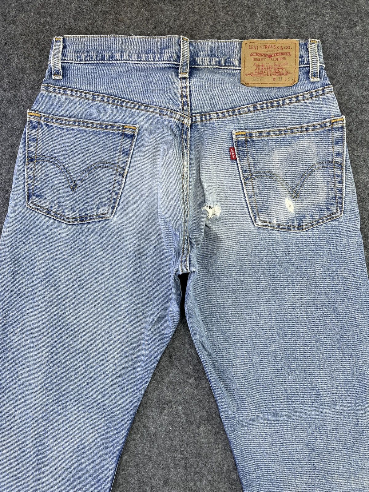 Levi's Vintage Levis 505 Distressed Jeans - J895 Size US 31 - 4 Thumbnail