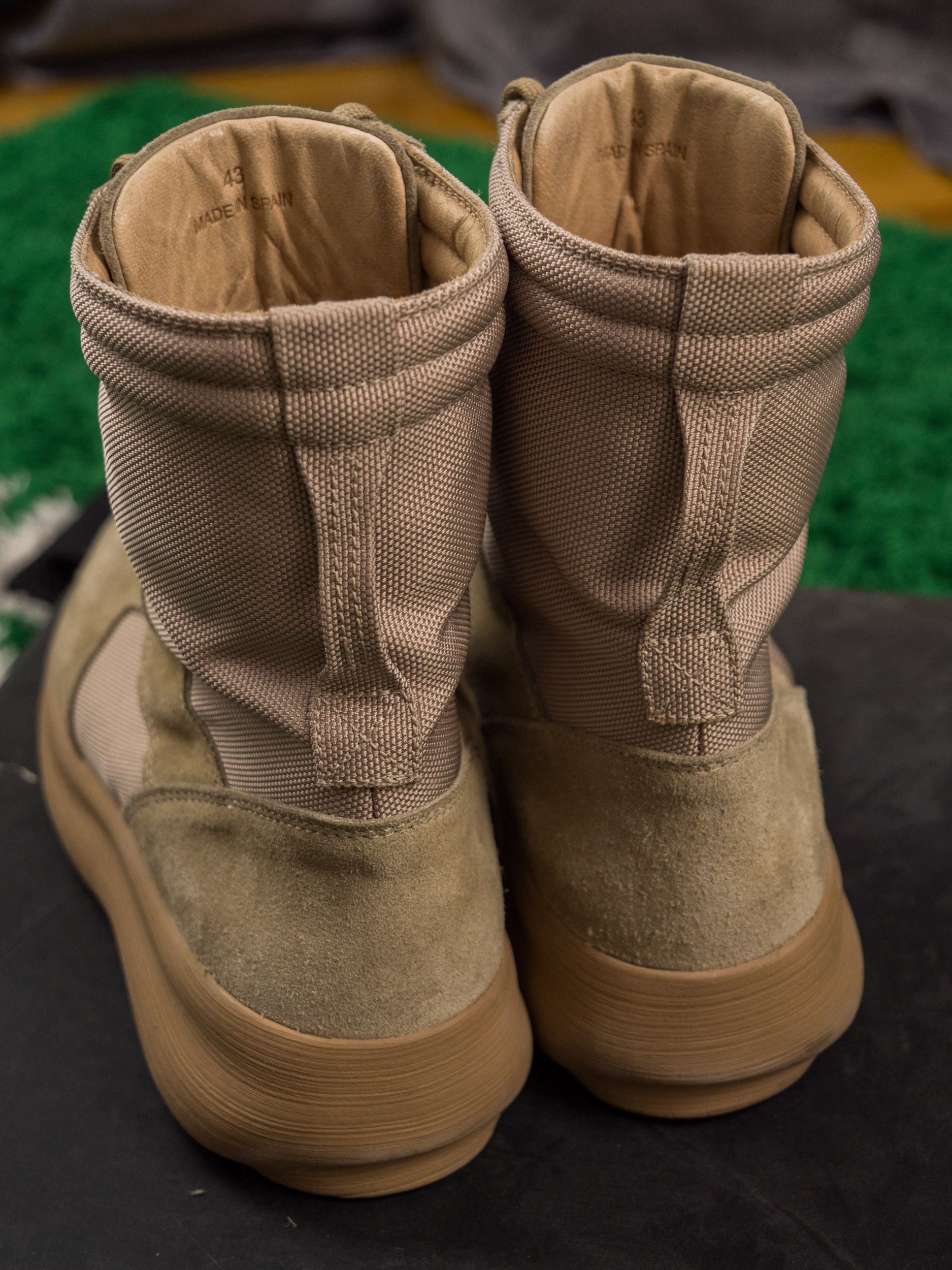 Yeezy VNDS YEEZY SEASON 3 Military Boot Rock COMBAT (43) Size US 10 / EU 43 - 8 Thumbnail