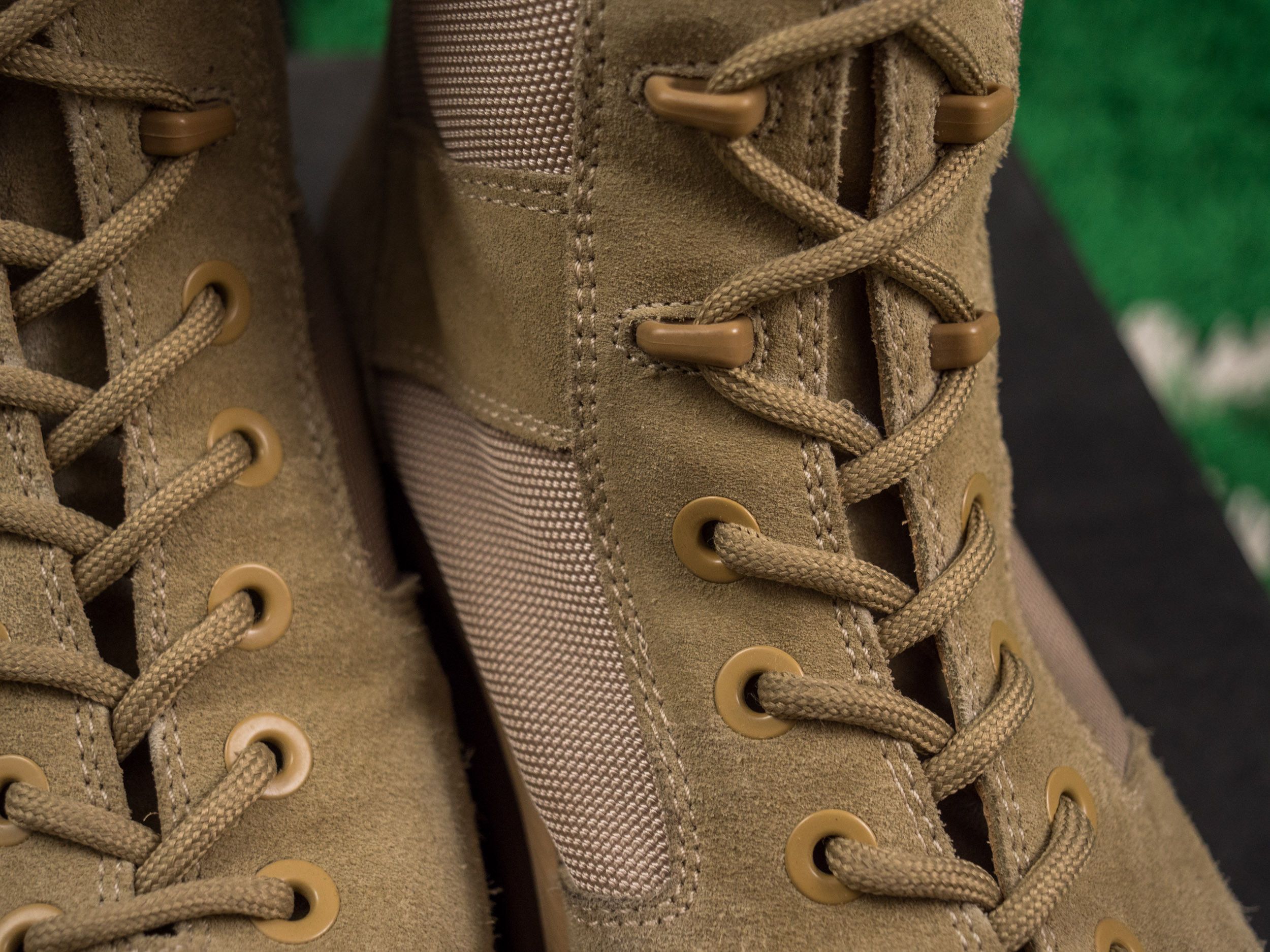 Yeezy VNDS YEEZY SEASON 3 Military Boot Rock COMBAT (43) Size US 10 / EU 43 - 9 Thumbnail