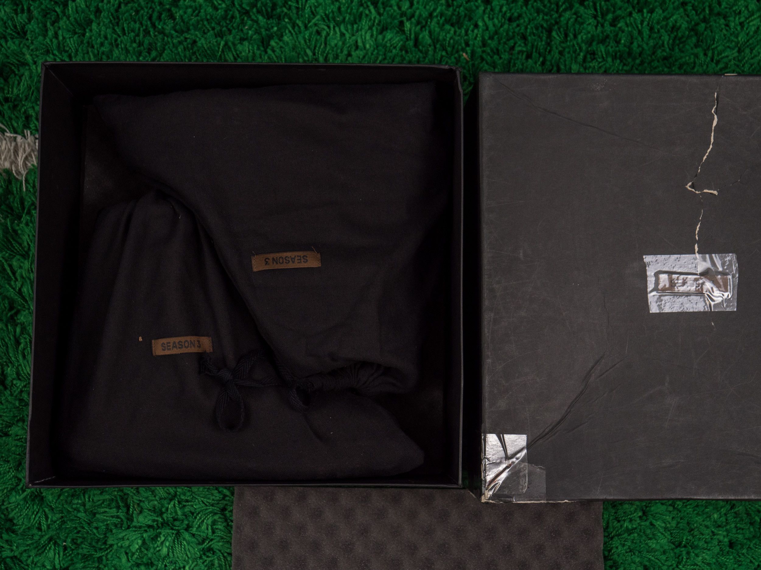 Yeezy VNDS YEEZY SEASON 3 Military Boot Rock COMBAT (43) Size US 10 / EU 43 - 15 Thumbnail