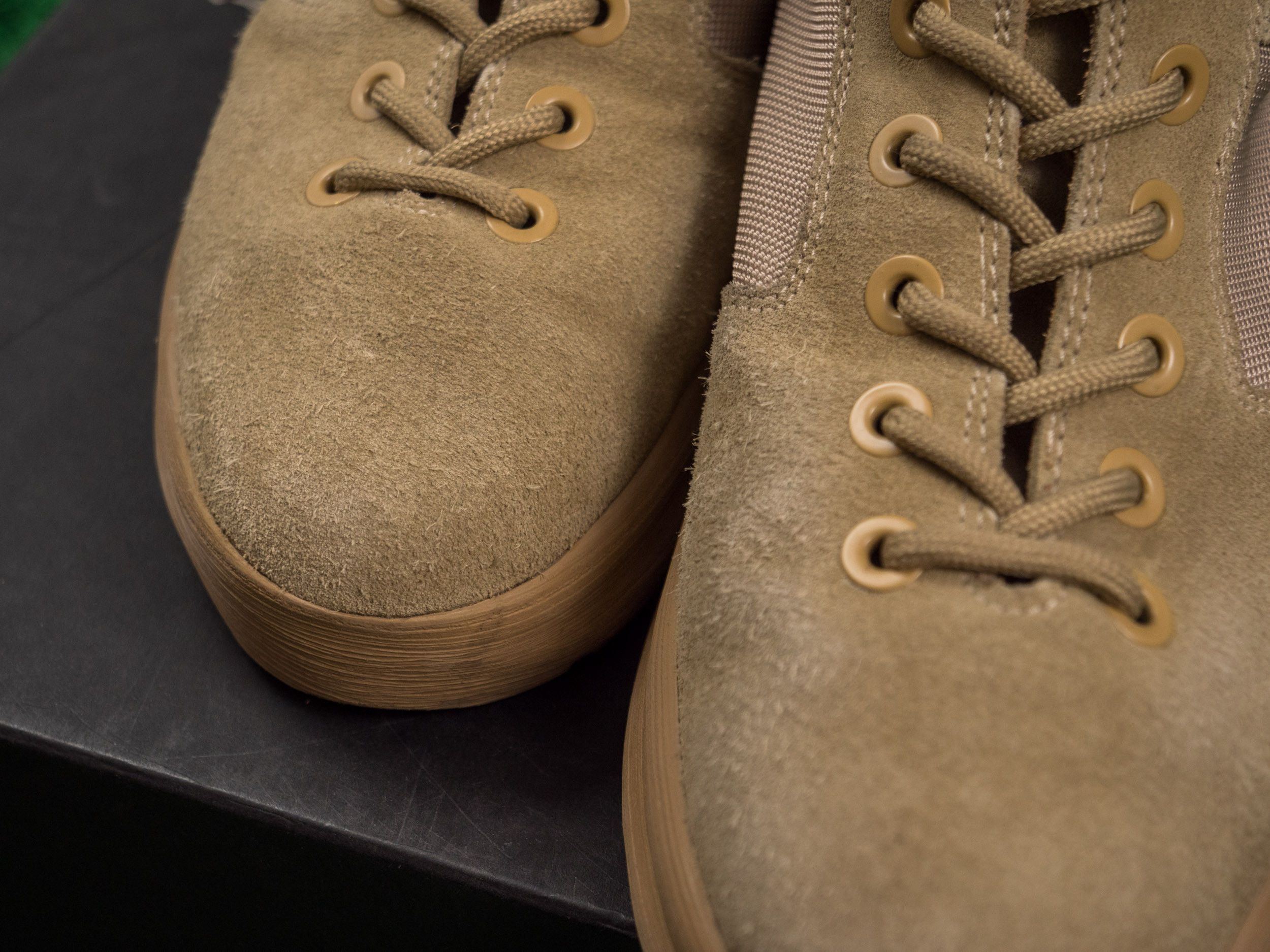 Yeezy VNDS YEEZY SEASON 3 Military Boot Rock COMBAT (43) Size US 10 / EU 43 - 4 Thumbnail