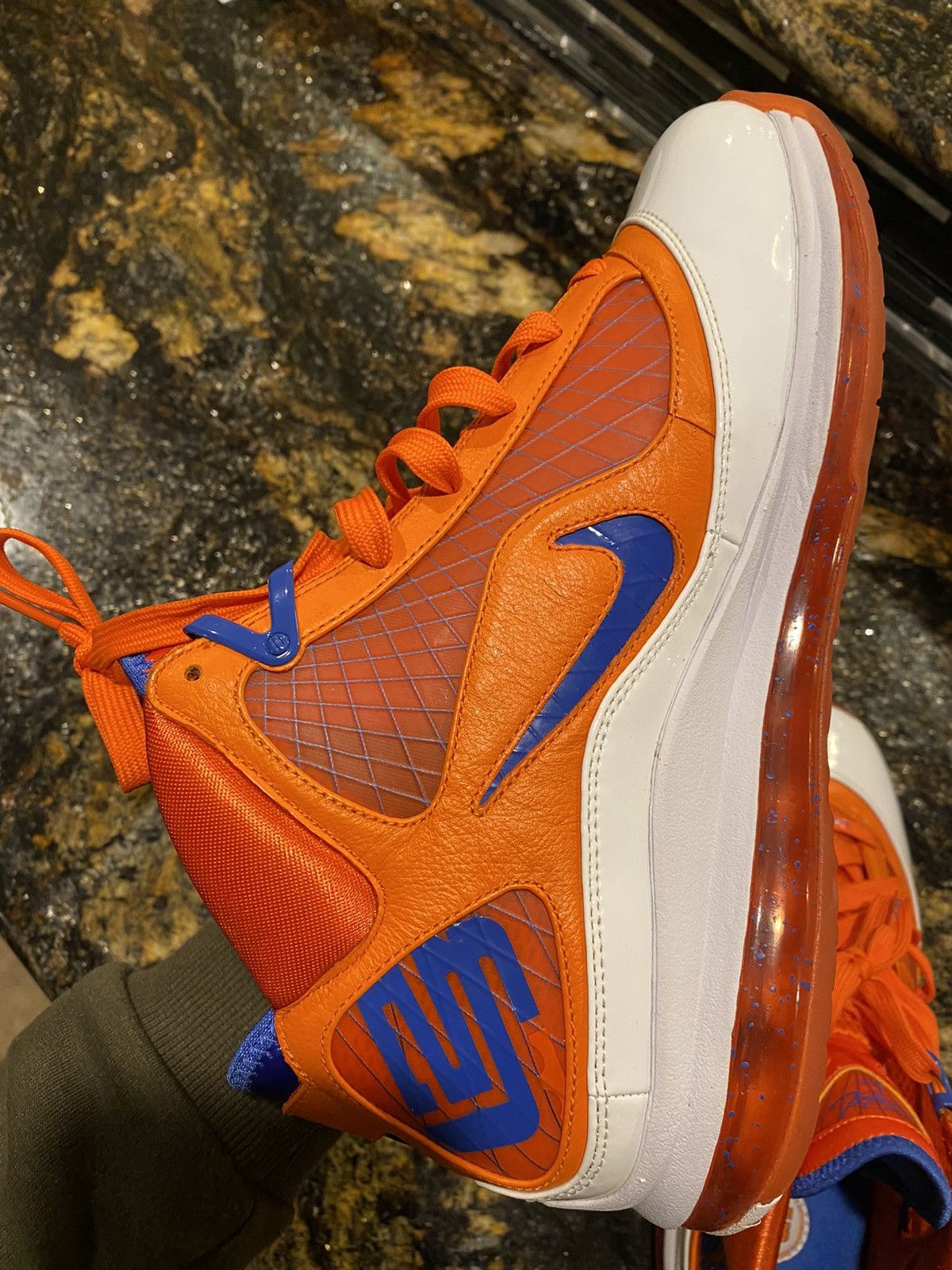 Nike Nike LeBron Hardwood Classic 7 Orange Sample PE Size US 10 / EU 43 - 12 Thumbnail