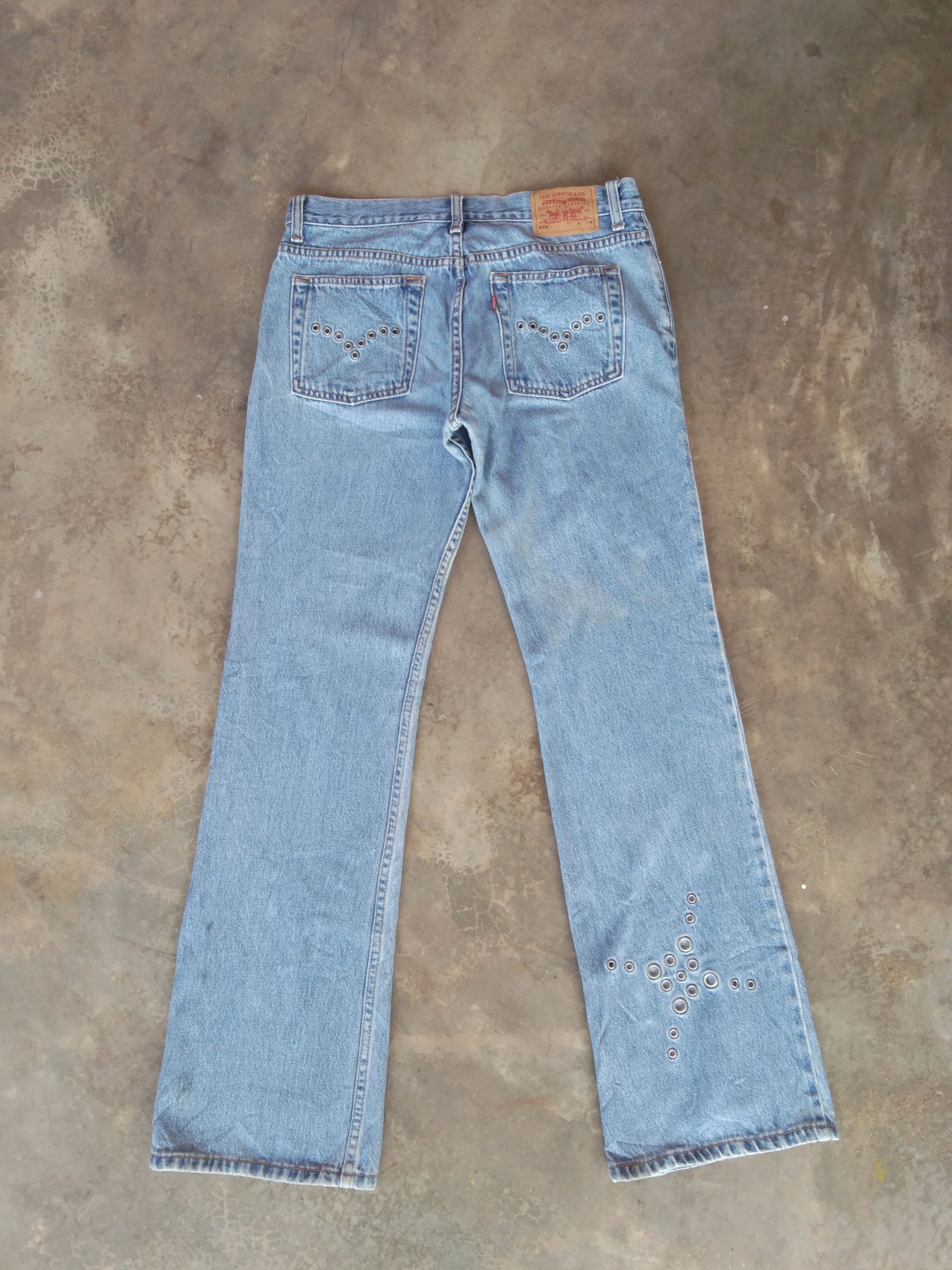 Jean × Levi's × Vintage Vintage Levis 518 Boot Cut Jeans 31x31 Size US 31 - 2 Thumbnail