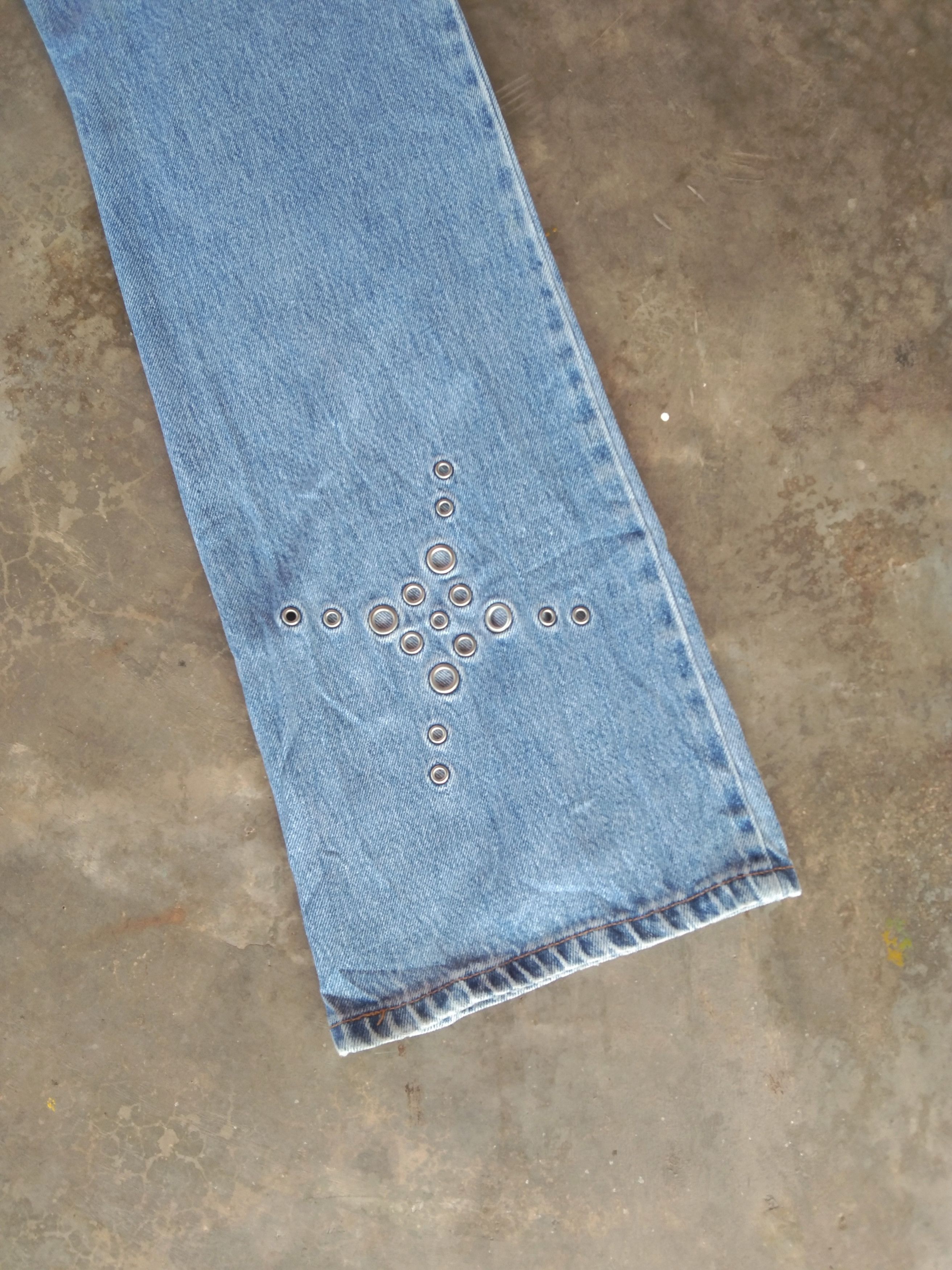 Jean × Levi's × Vintage Vintage Levis 518 Boot Cut Jeans 31x31 Size US 31 - 5 Thumbnail