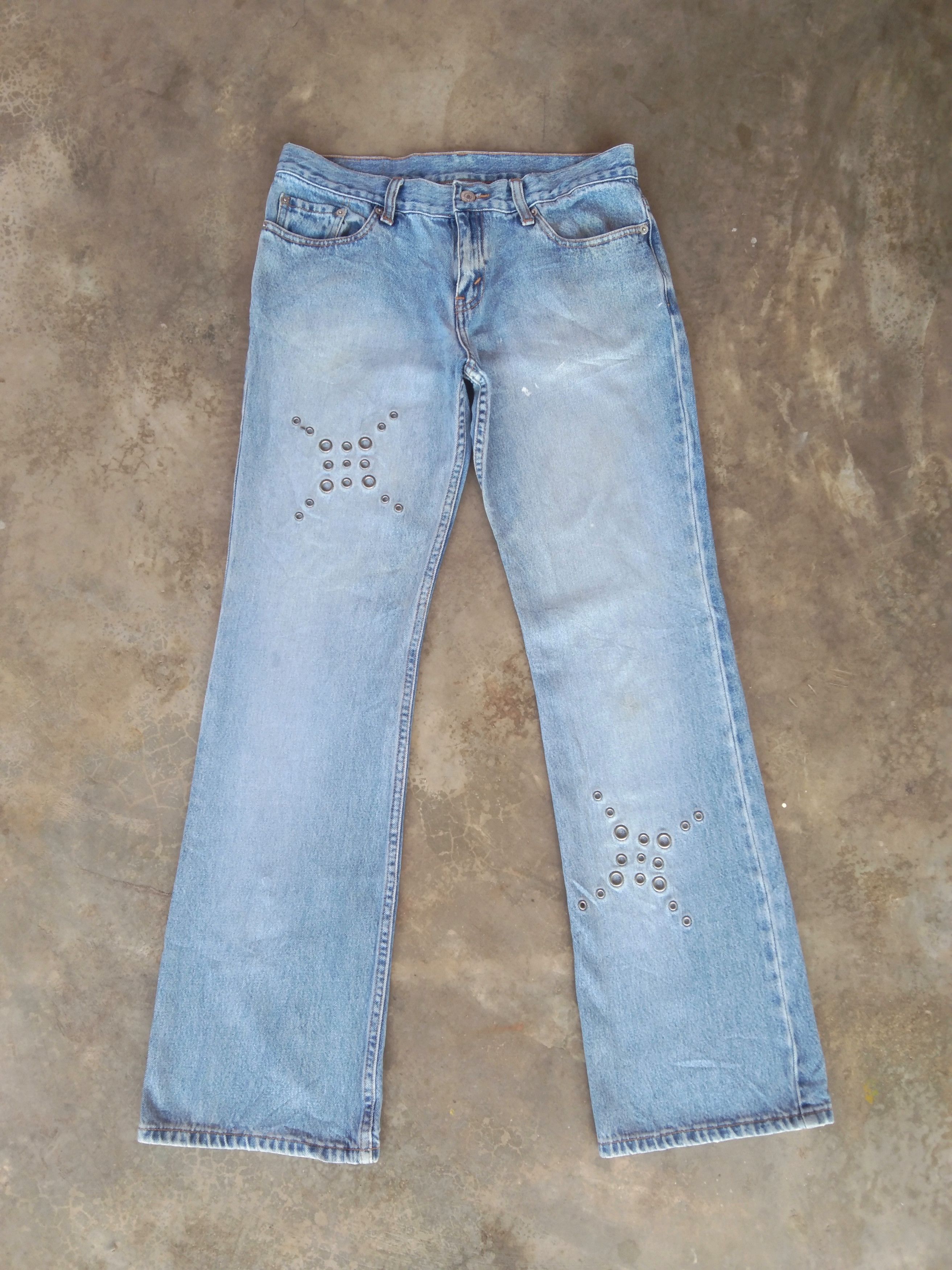 Jean × Levi's × Vintage Vintage Levis 518 Boot Cut Jeans 31x31 Size US 31 - 1 Thumbnail