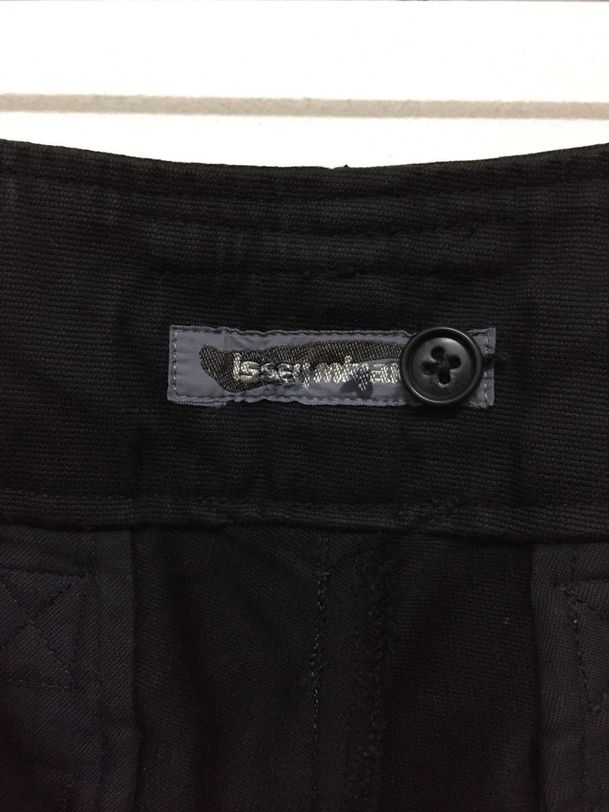 Issey Miyake 90s Issey Miyake Men Hidden side pocket heavy cotton buckle Size US 30 / EU 46 - 10 Thumbnail