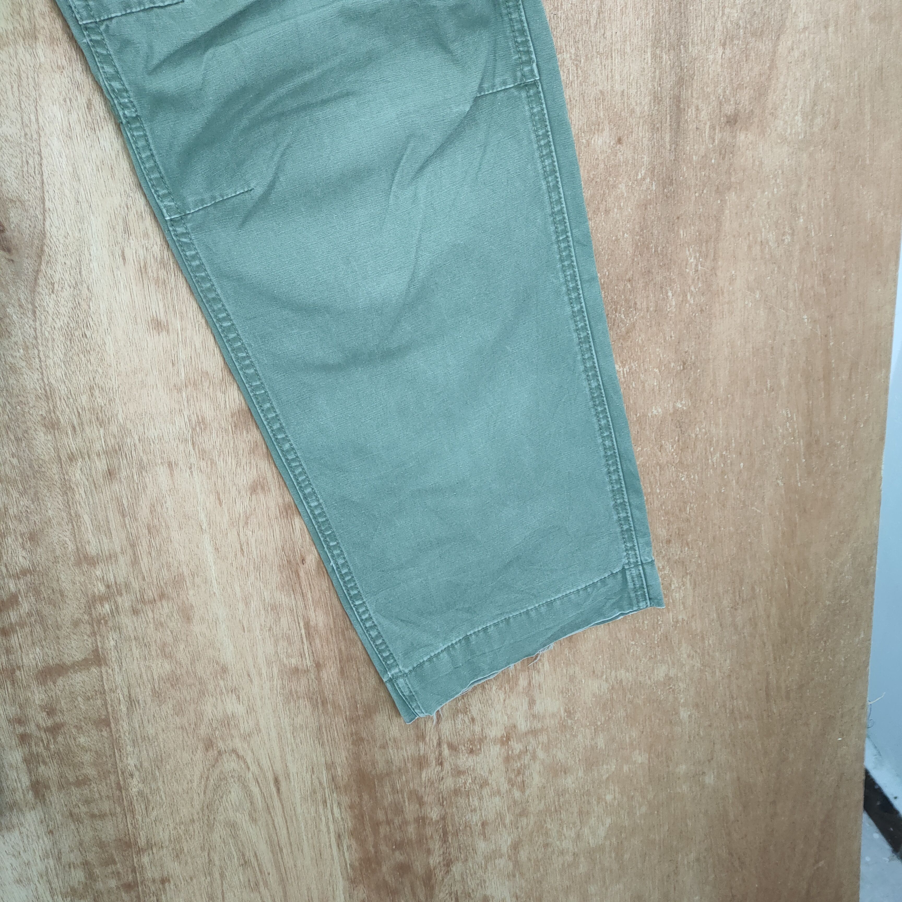 Gap GAP FADED GREEN CARGO PANTS MULTIPOCKET TACTICAL Size US 32 / EU 48 - 16 Thumbnail