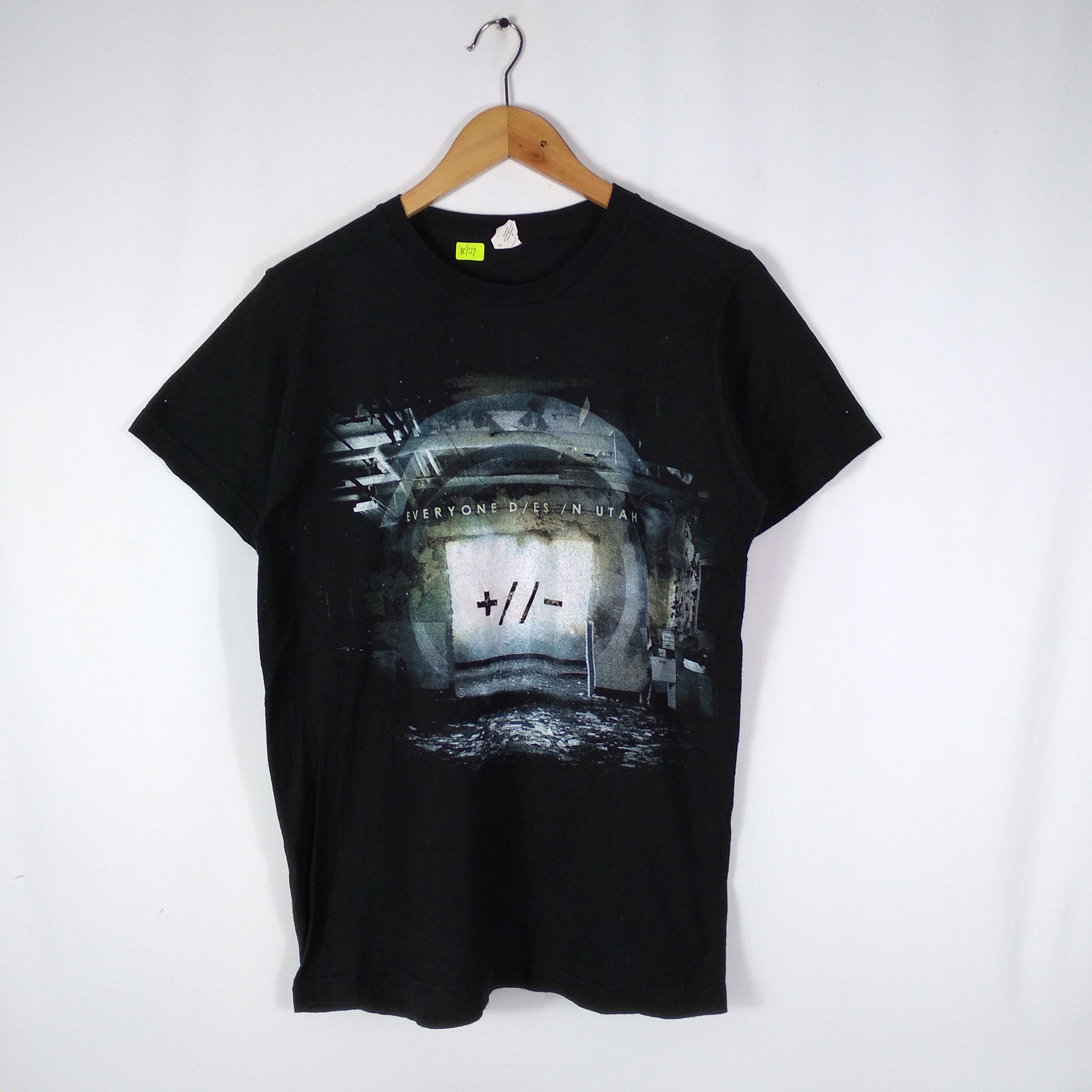 Band Tees × Vintage Metal Core Band Everyone Die In Utah Promo Tee Size US S / EU 44-46 / 1 - 1 Thumbnail