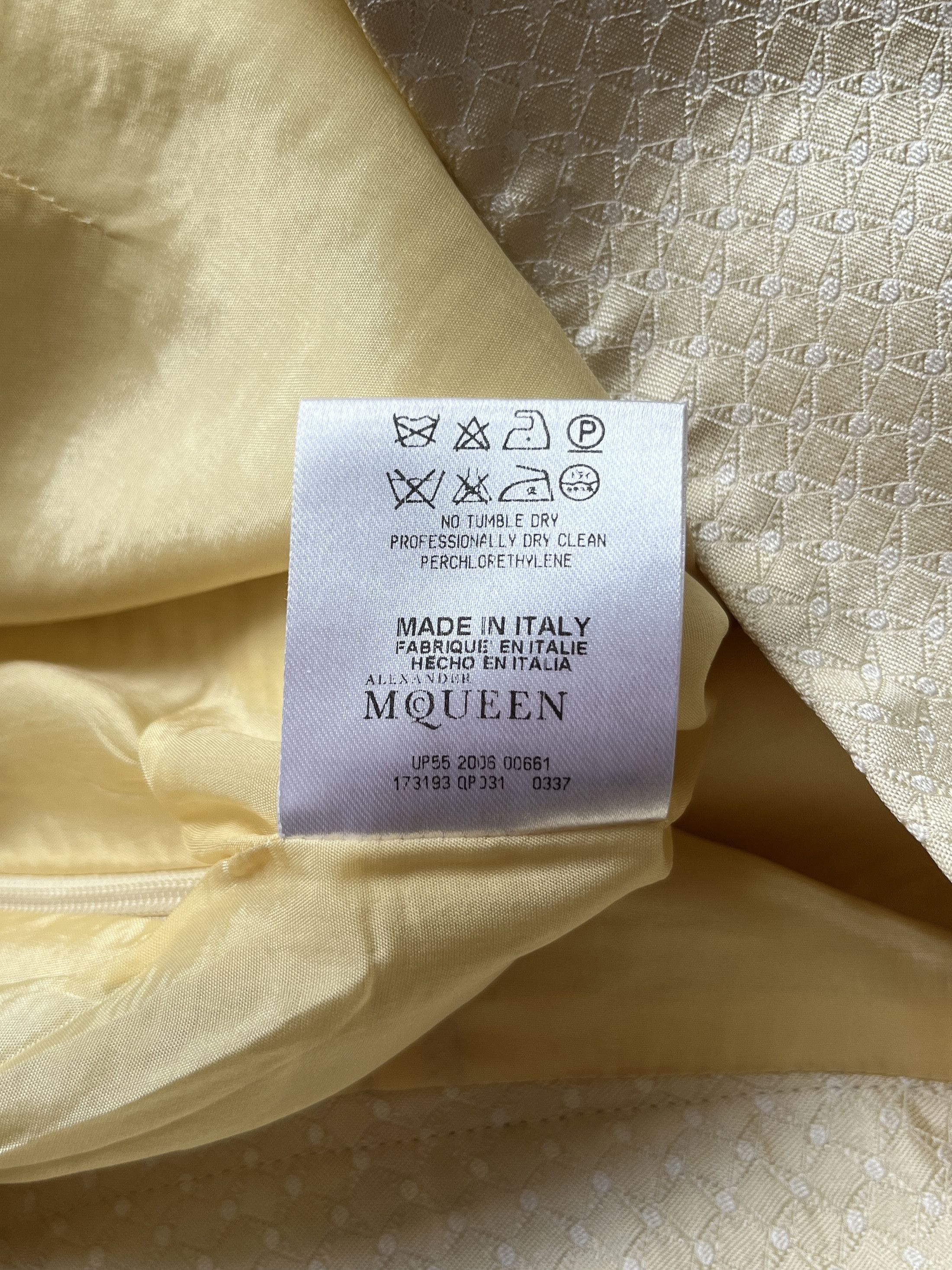 Alexander McQueen ⚡️QUICK SALE⚡️2006 Alexander McQueen Light Gold Silk Skirt Size 28" / US 6 / IT 42 - 5 Thumbnail