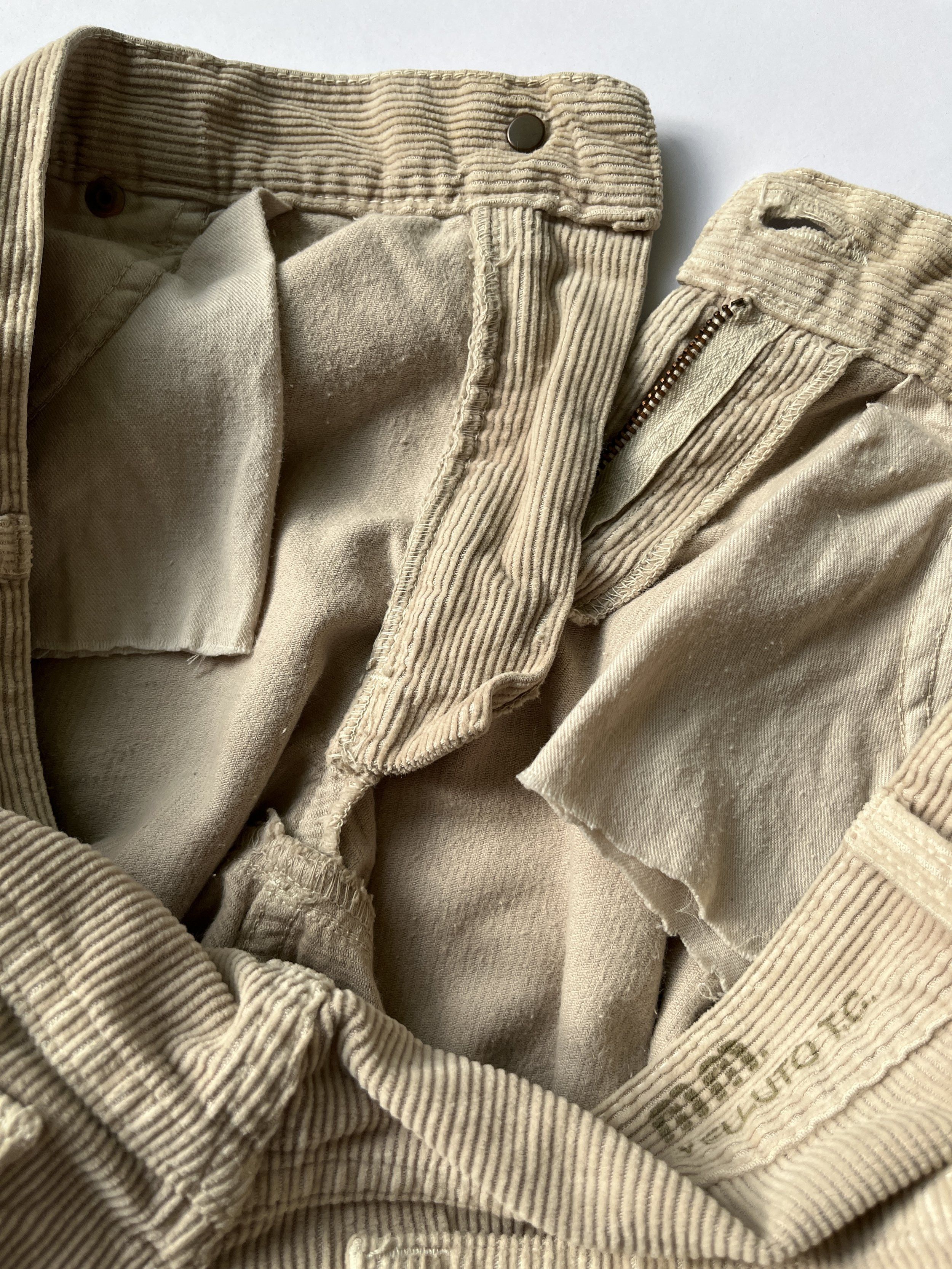 Miu Miu ⚡️QUICK SALE⚡️2000's Miu Miu Beige Corduroy Trousers Pants Size 28" / US 6 / IT 42 - 7 Thumbnail