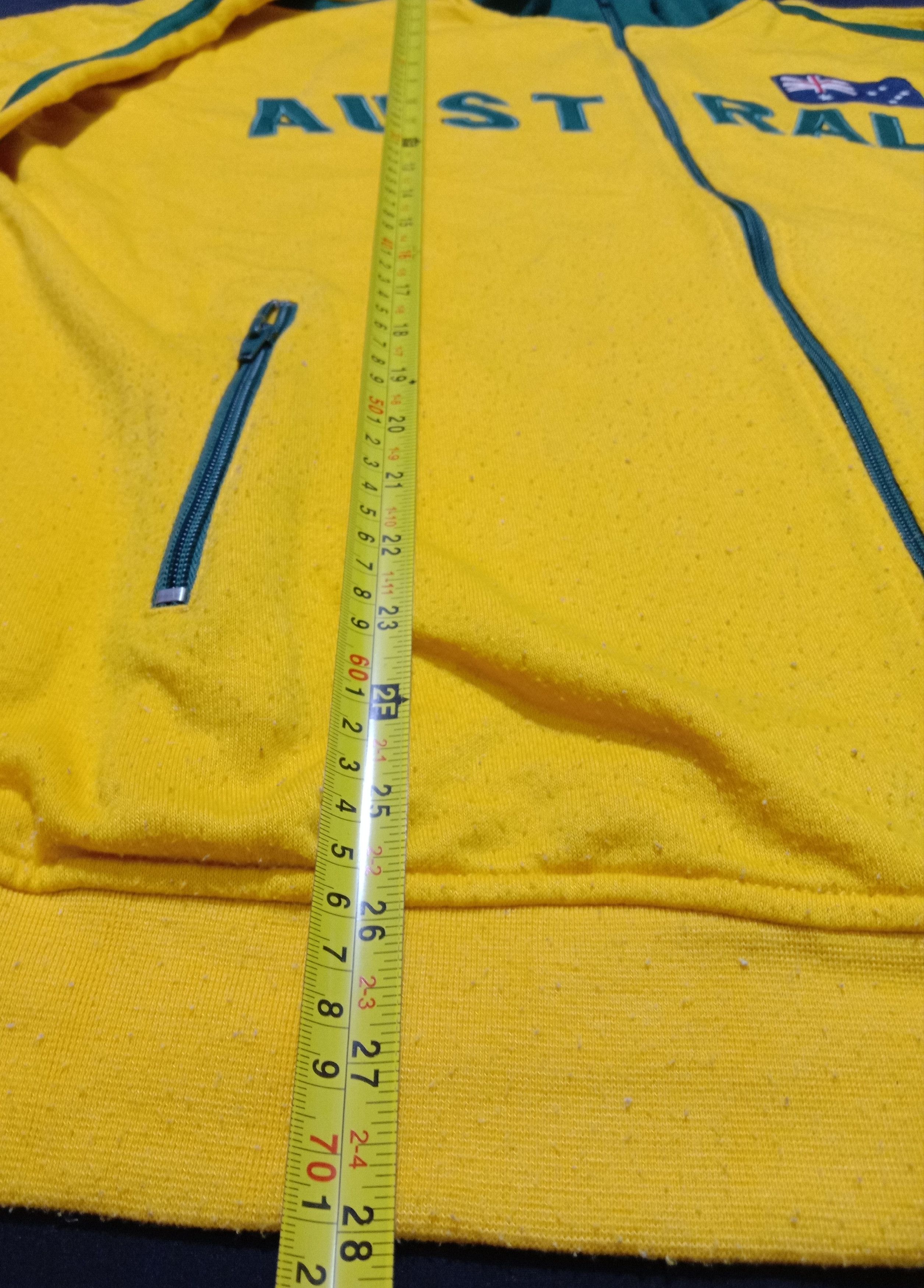 The Australian Outback Collection Australia Yellow/Green Sweater Embroidery Flag Logo Size US L / EU 52-54 / 3 - 6 Thumbnail