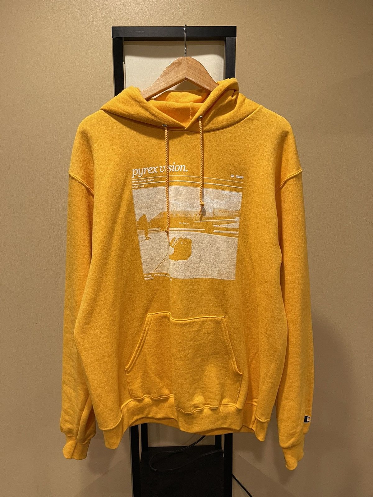 Pyrex Vision Virgil x MCA Figures of Speech Pyrex Vision Yellow Hoodie Size US L / EU 52-54 / 3 - 8 Thumbnail
