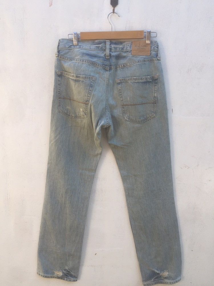 Abercrombie & Fitch ABERCROMBIE DISTRESSED DENIM PANTS Size US 32 / EU 48 - 3 Thumbnail