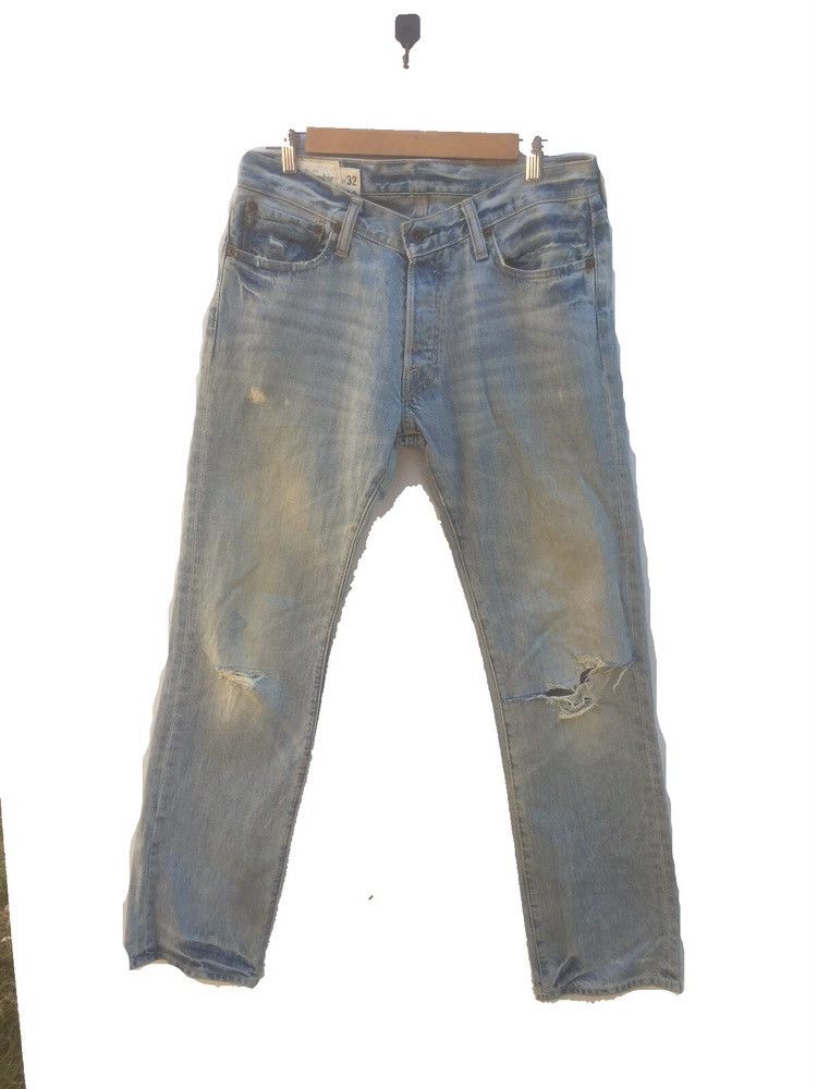 Abercrombie & Fitch ABERCROMBIE DISTRESSED DENIM PANTS Size US 32 / EU 48 - 1 Thumbnail