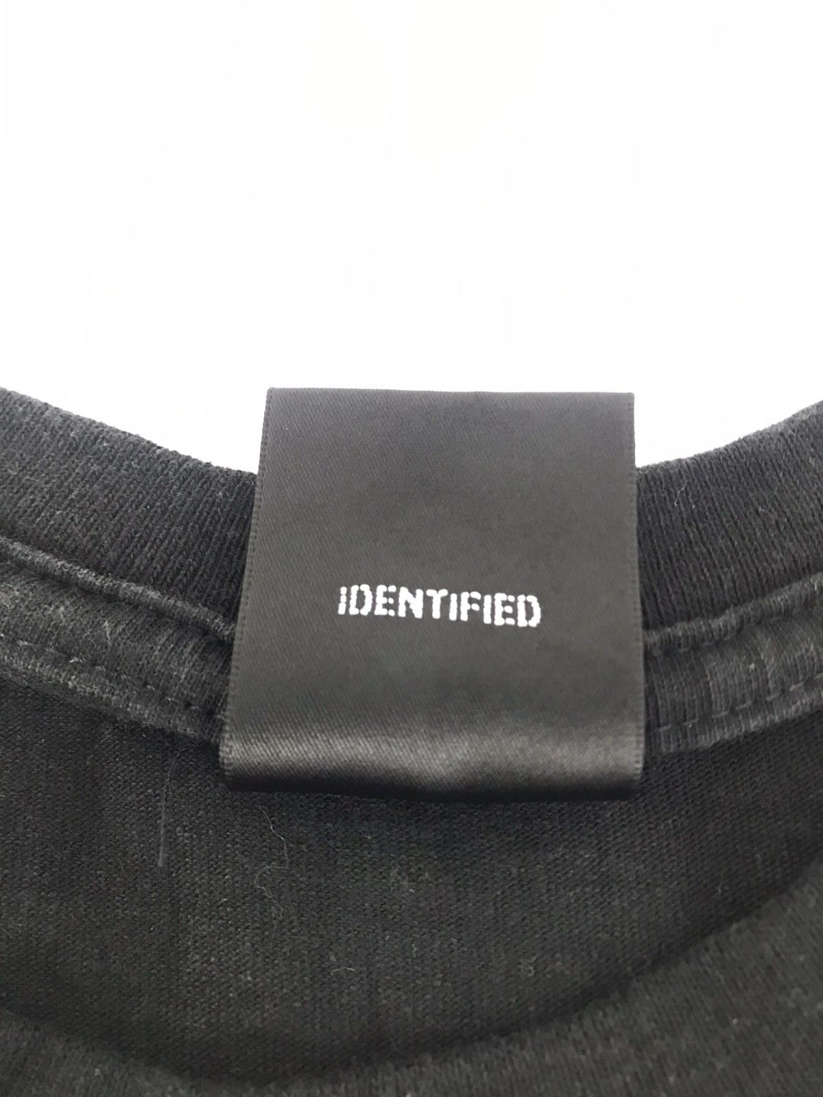 Japanese Brand ill's Japanese Brand Sprayed Spell Out Logo Tee T-shirt Size US S / EU 44-46 / 1 - 7 Thumbnail