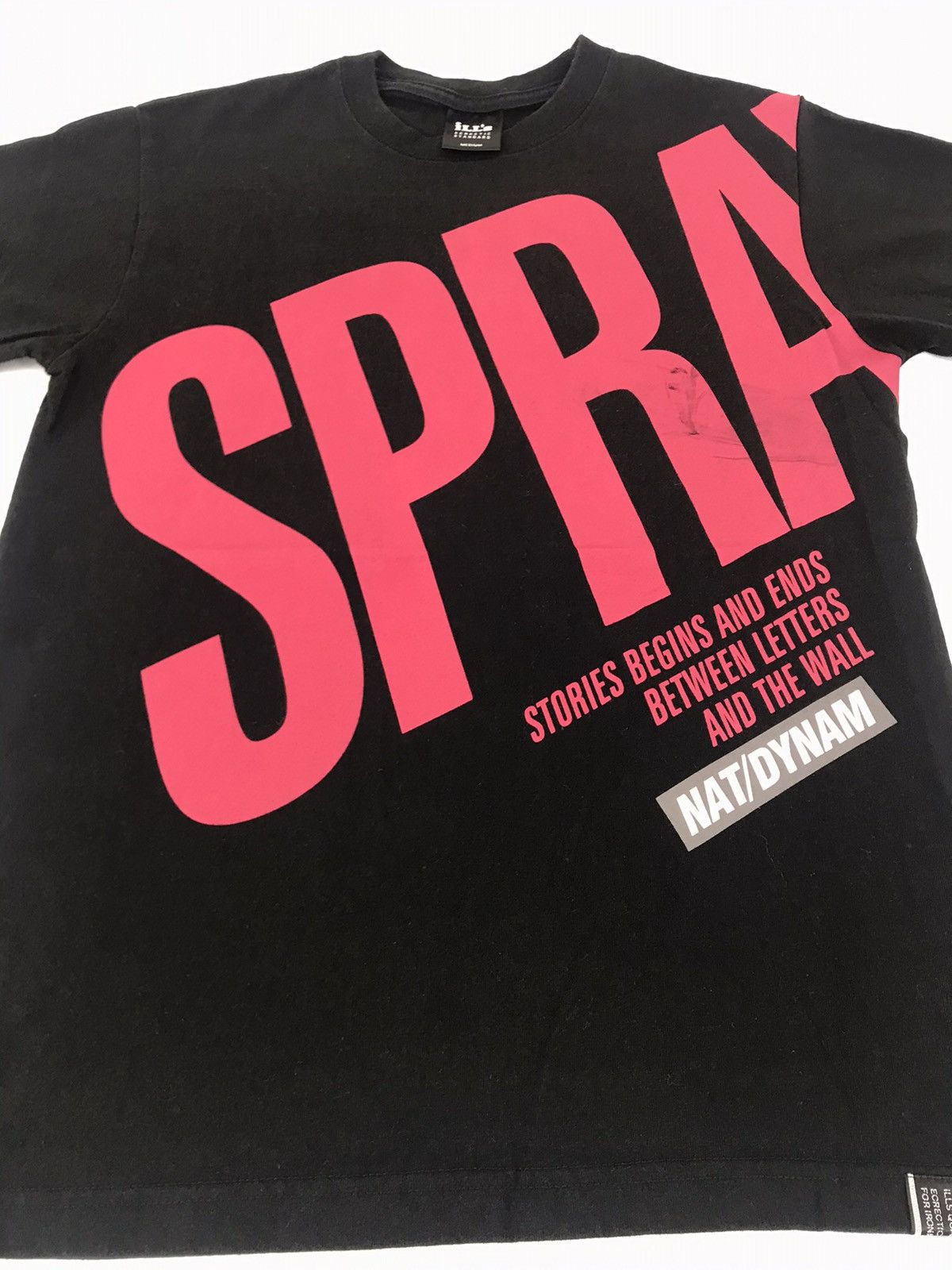 Japanese Brand ill's Japanese Brand Sprayed Spell Out Logo Tee T-shirt Size US S / EU 44-46 / 1 - 1 Thumbnail