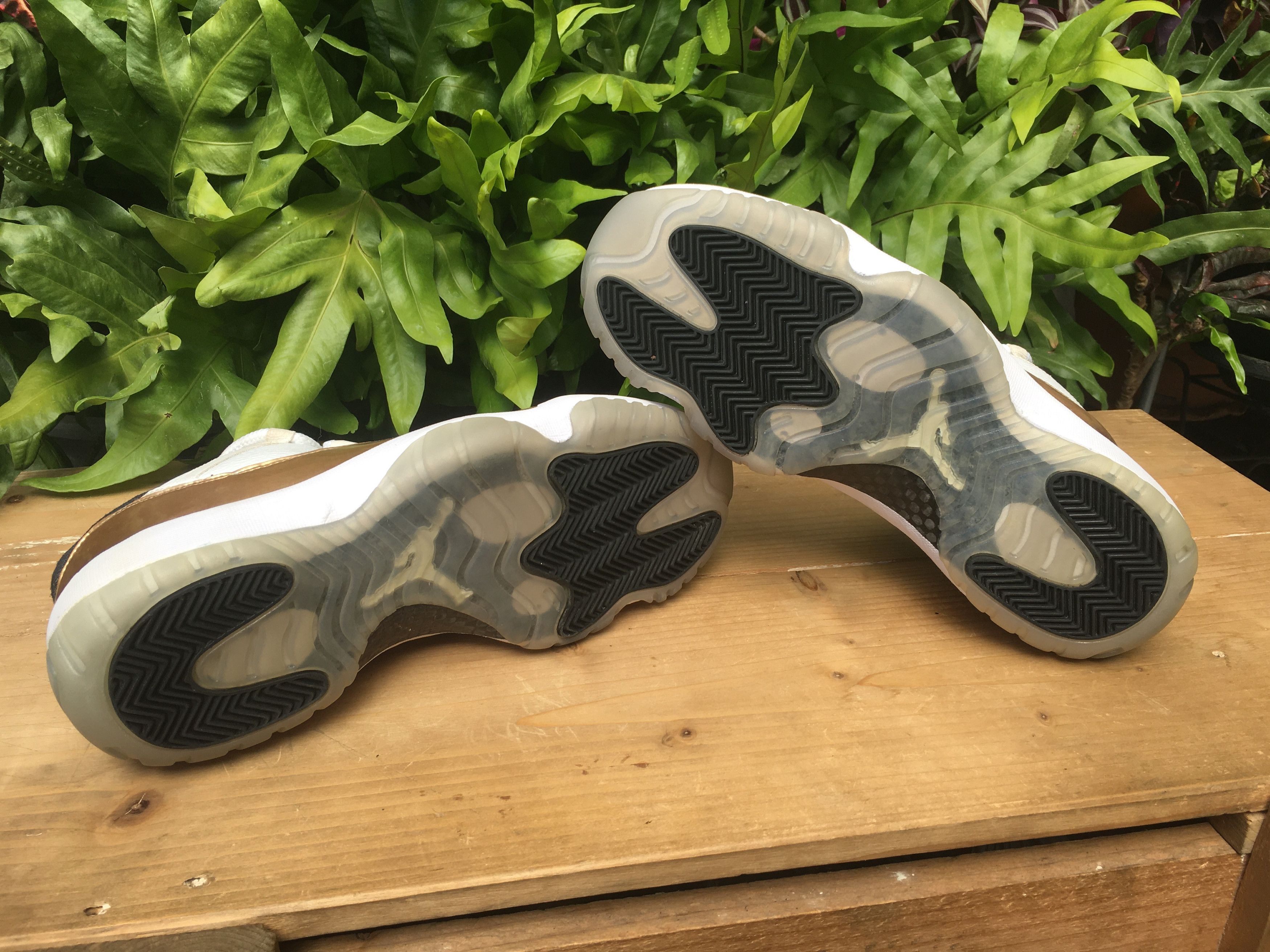 Jordan Brand × Nike 🔥 Nike Air Jordan 11 Retro Low Closing Ceremony Size US 9.5 / EU 42-43 - 14 Thumbnail