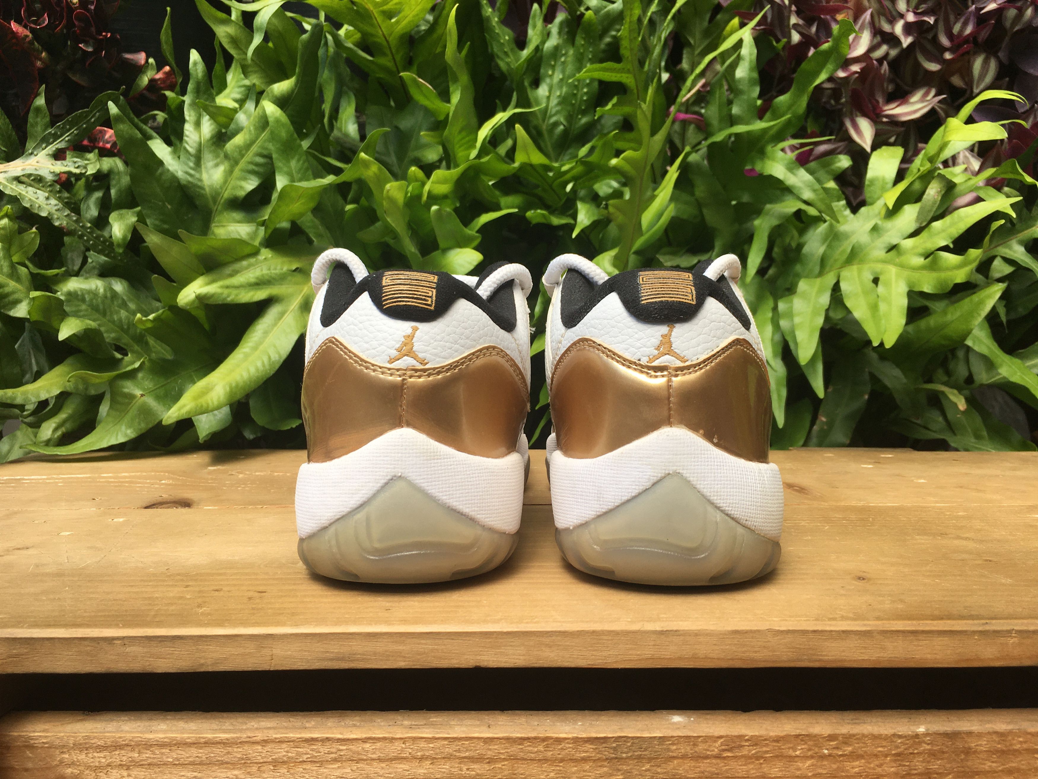 Jordan Brand × Nike 🔥 Nike Air Jordan 11 Retro Low Closing Ceremony Size US 9.5 / EU 42-43 - 12 Thumbnail