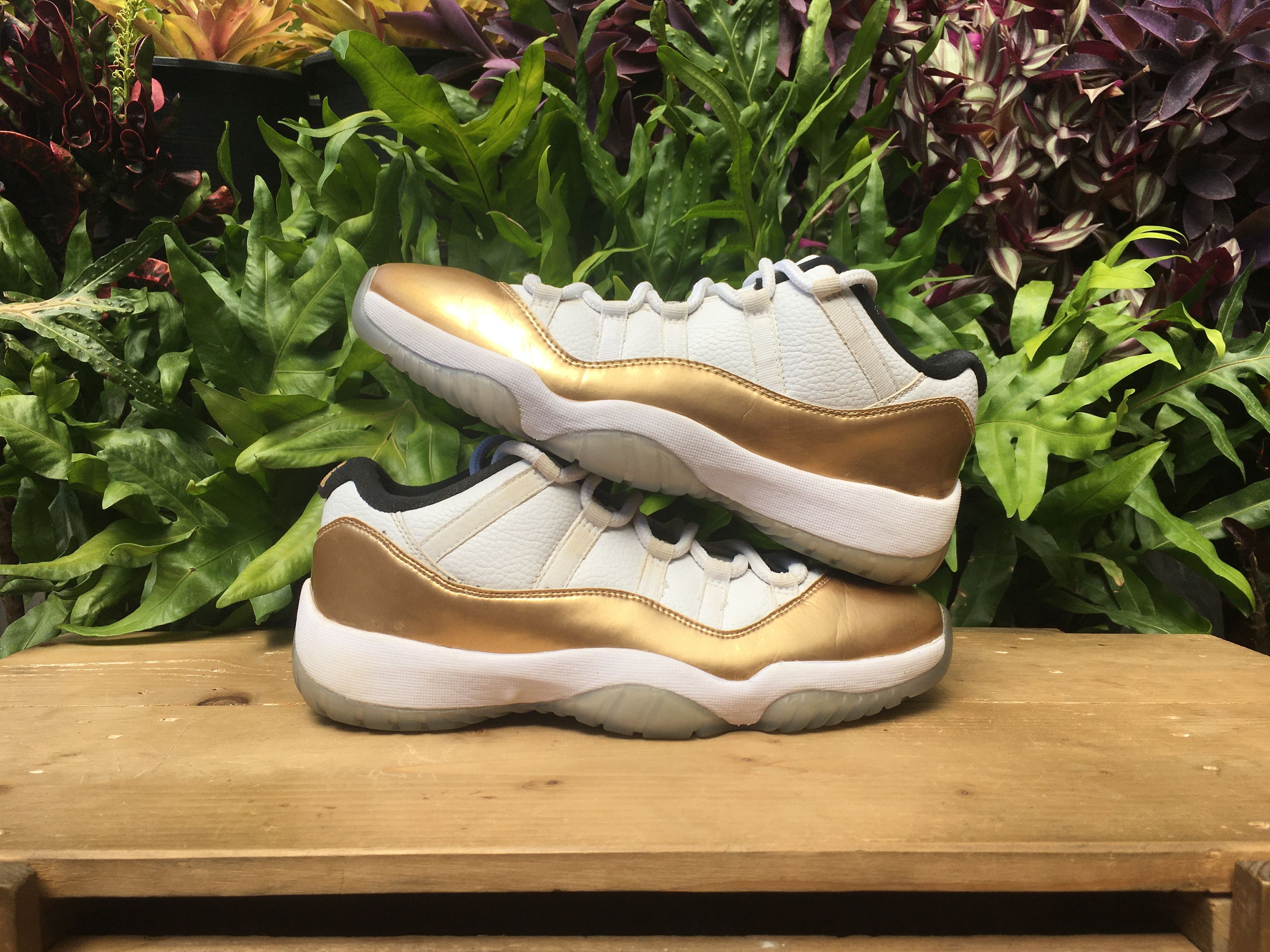 Jordan Brand × Nike 🔥 Nike Air Jordan 11 Retro Low Closing Ceremony Size US 9.5 / EU 42-43 - 3 Thumbnail