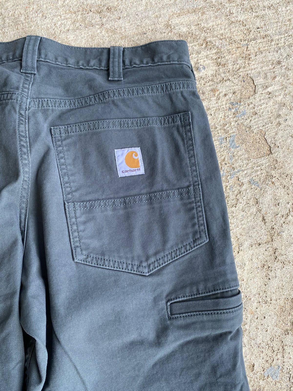 Carhartt × Vintage Vintage Y2K Carhartt Workwear Carpenter Pant Size 32" / US 10 / IT 46 - 2 Thumbnail