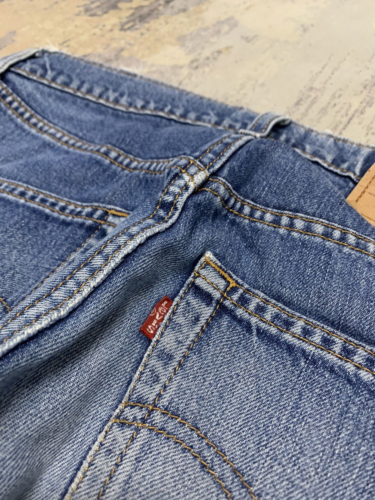 Vintage 90s Levi’s 519 Distressed Ripped Faded Blue Denim Jeans W31 Size US 31 - 14 Thumbnail