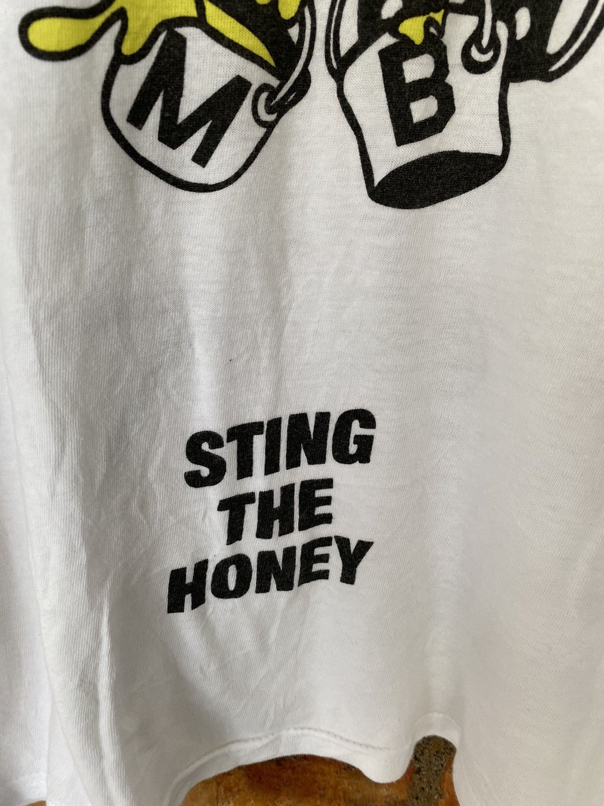Japanese Brand Vtg MILKBOY sting the honey tee Size US S / EU 44-46 / 1 - 5 Thumbnail