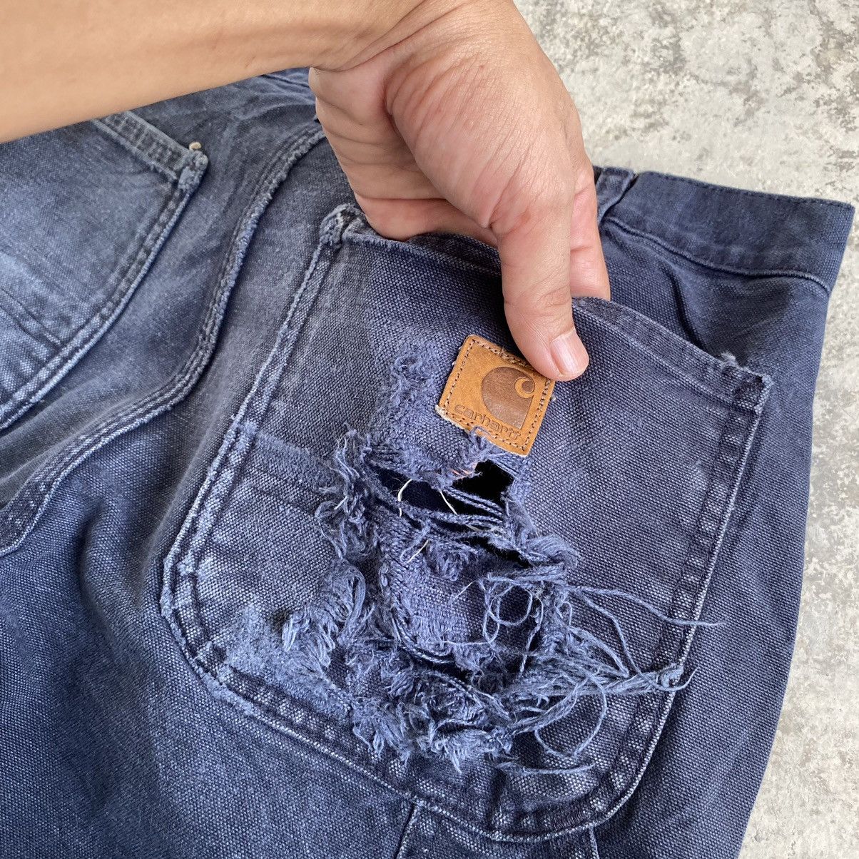 Carhartt Vintage Carhartt Faded Midnight Blue Dirty Carpenter Pants Size US 32 / EU 48 - 19 Thumbnail