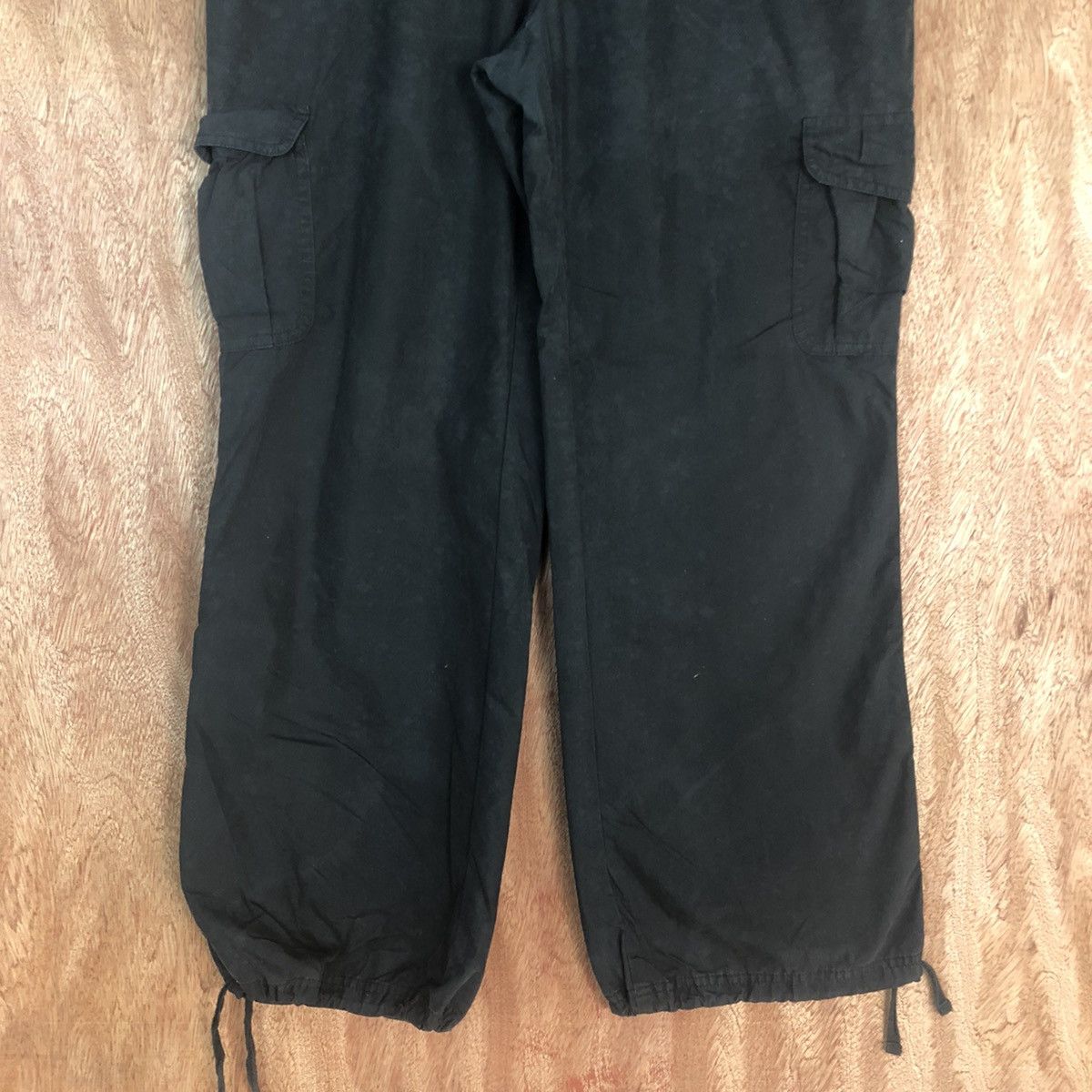 Japanese Brand Style Basic Black Multipocket Cargo Pants #2319 Size US 30 / EU 46 - 3 Thumbnail