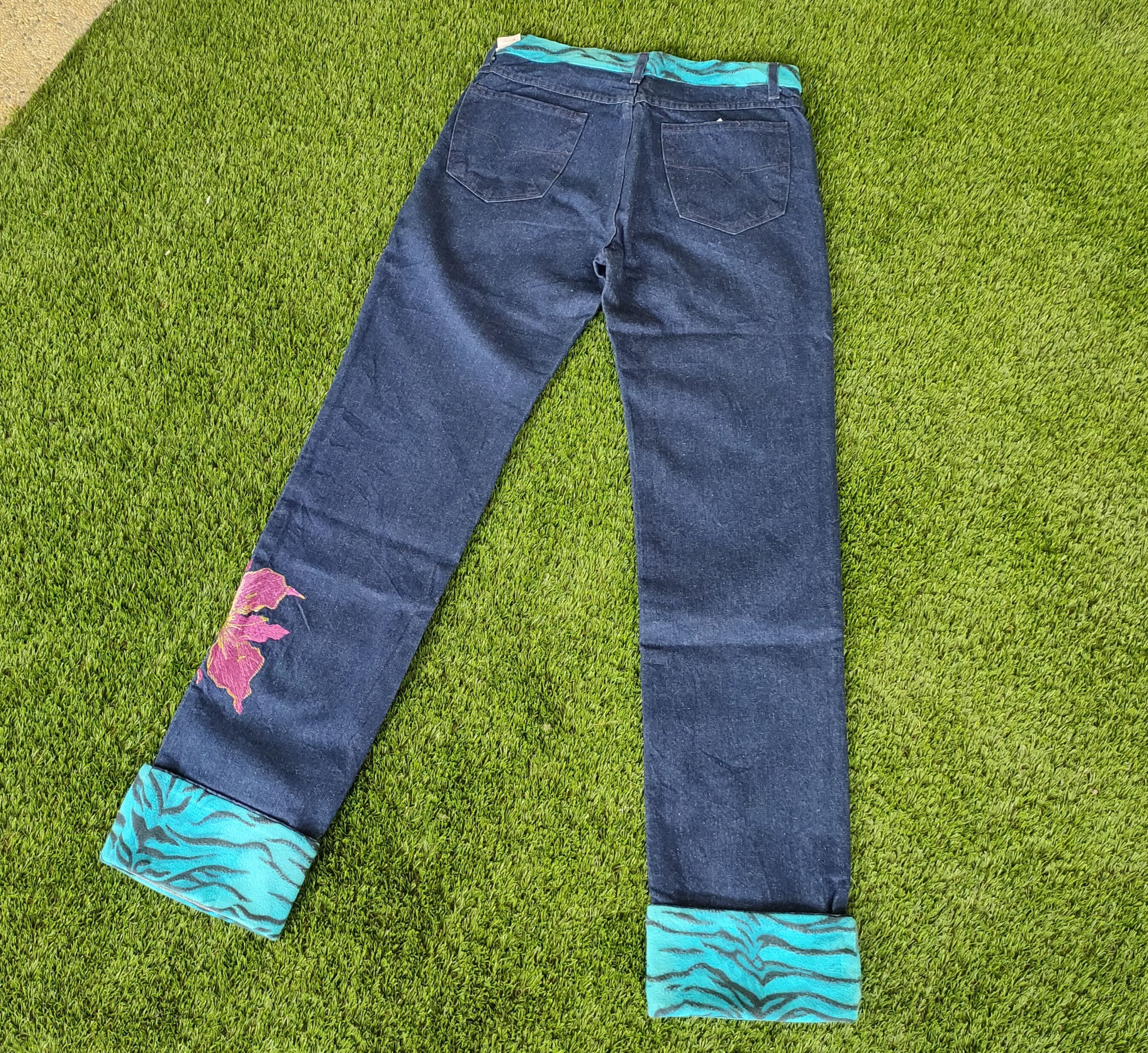Versace Jeans Couture ❌NEED GONE ❌versace jeans couture Size US 33 - 2 Thumbnail