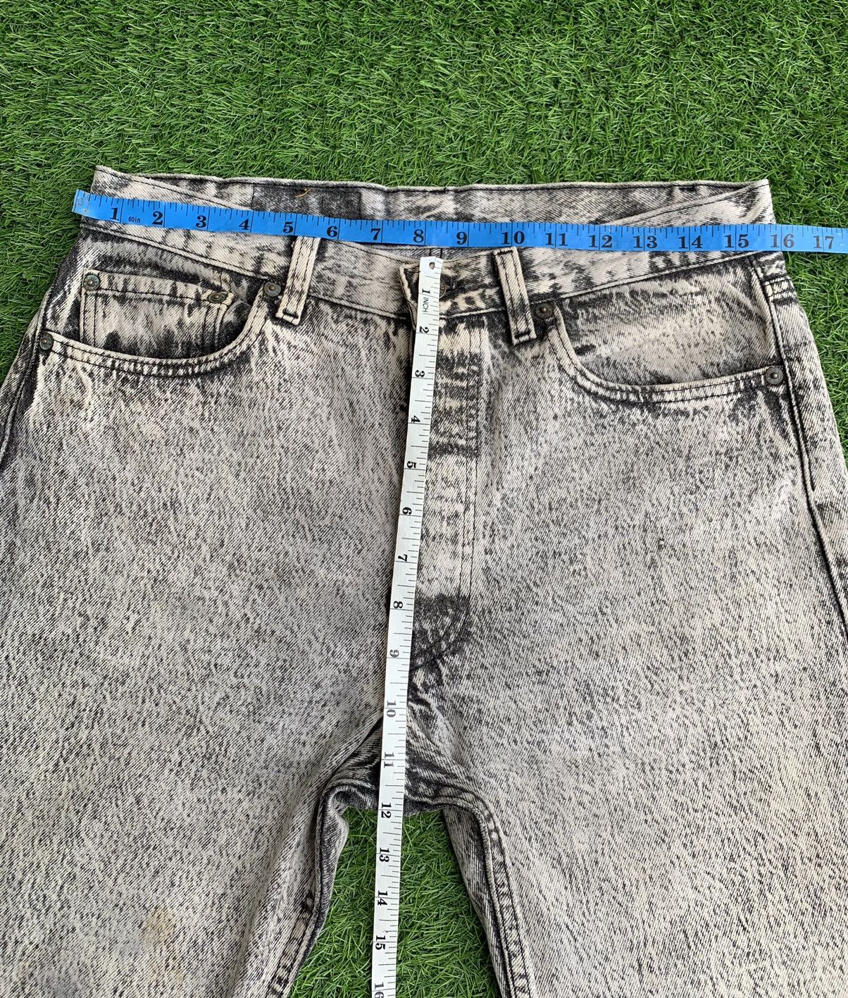 Levi's × Levi's Vintage Clothing × Vintage Vintage 90s Levis 501 StoneWash Denim Pants Size US 32 / EU 48 - 12 Thumbnail