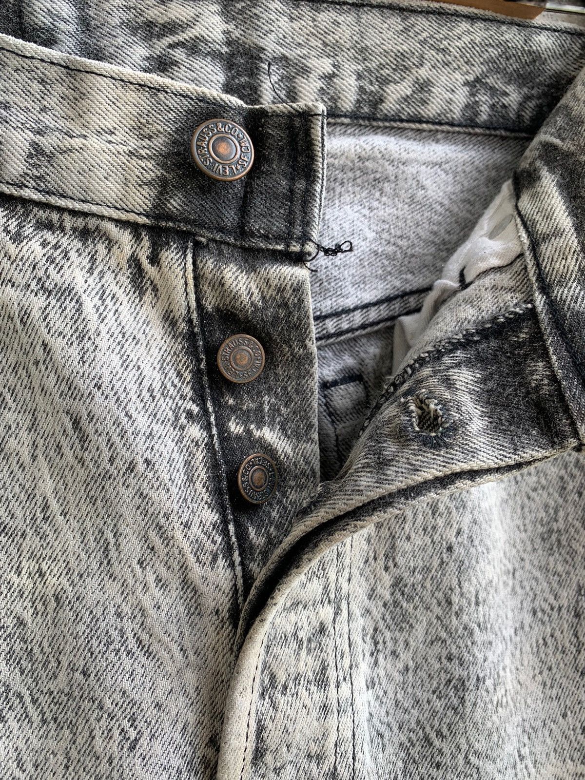 Levi's × Levi's Vintage Clothing × Vintage Vintage 90s Levis 501 StoneWash Denim Pants Size US 32 / EU 48 - 9 Thumbnail
