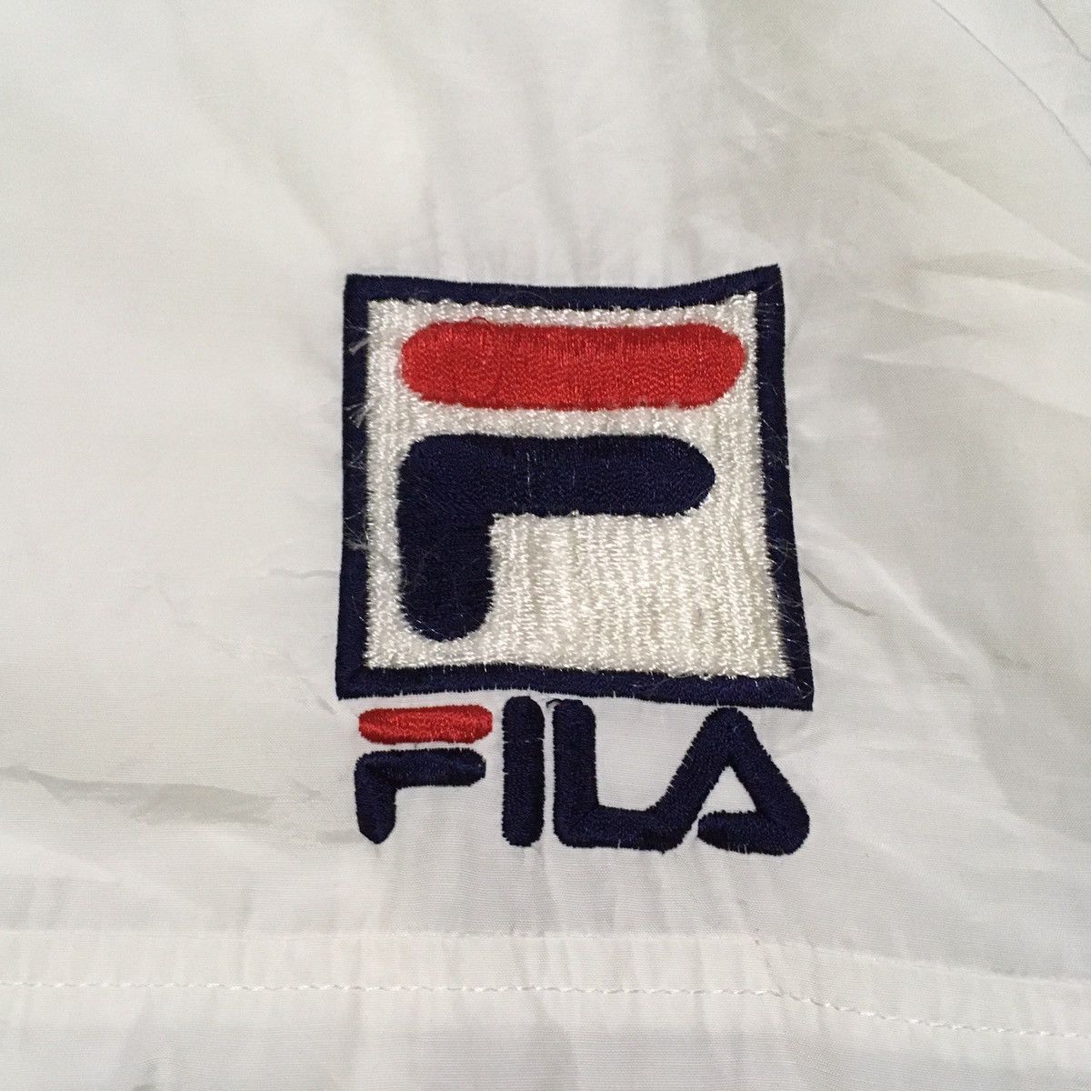 Fila Vintage Fila Big Logo Windbreaker Light Jacket Size US L / EU 52-54 / 3 - 6 Thumbnail