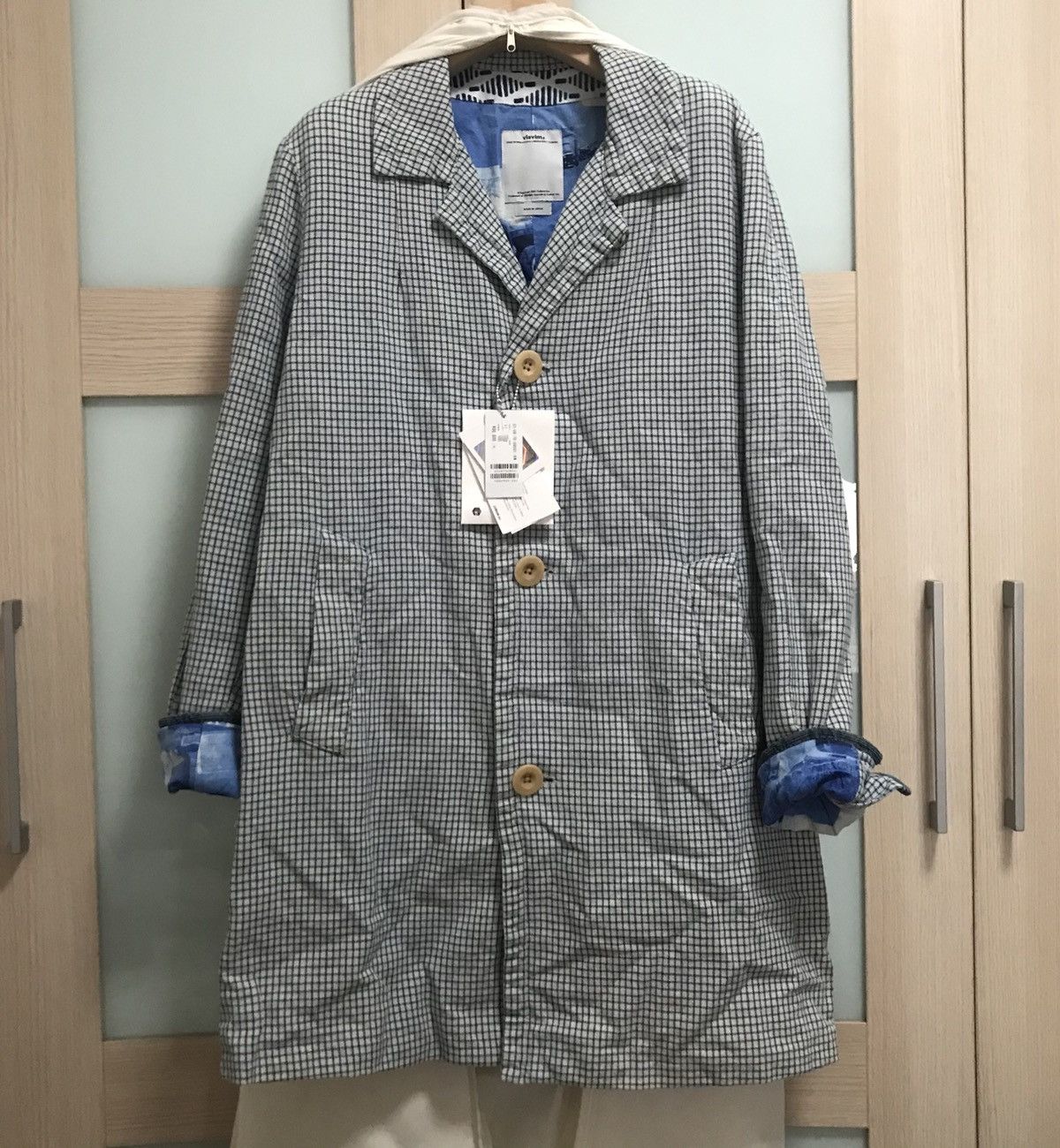image of Visvim Mies Coat（ Limited Version） in White, Men's (Size Medium)