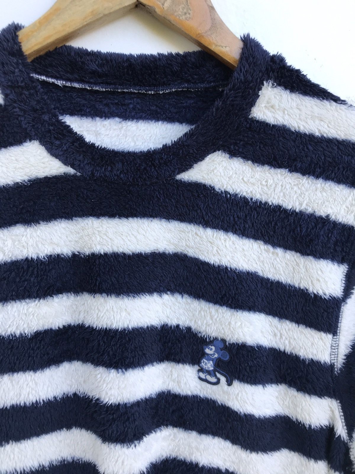 Uniqlo Uniqlo x Mickey Prisoner Fleece Sweatshirt Size US M / EU 48-50 / 2 - 4 Thumbnail